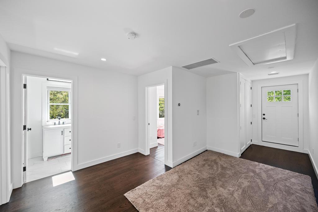 Single Family Priscilla  Suffolk County, NY 11901, MLS-861148-27