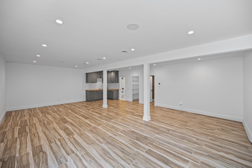 Single Family Priscilla  Suffolk County, NY 11901, MLS-861148-30