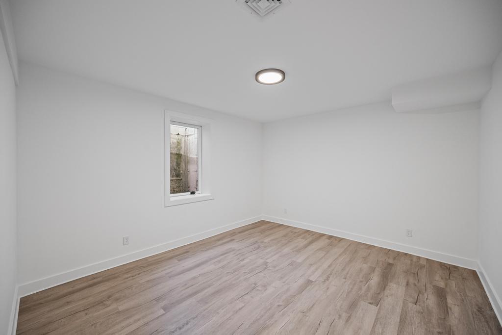 Single Family Priscilla  Suffolk County, NY 11901, MLS-861148-32