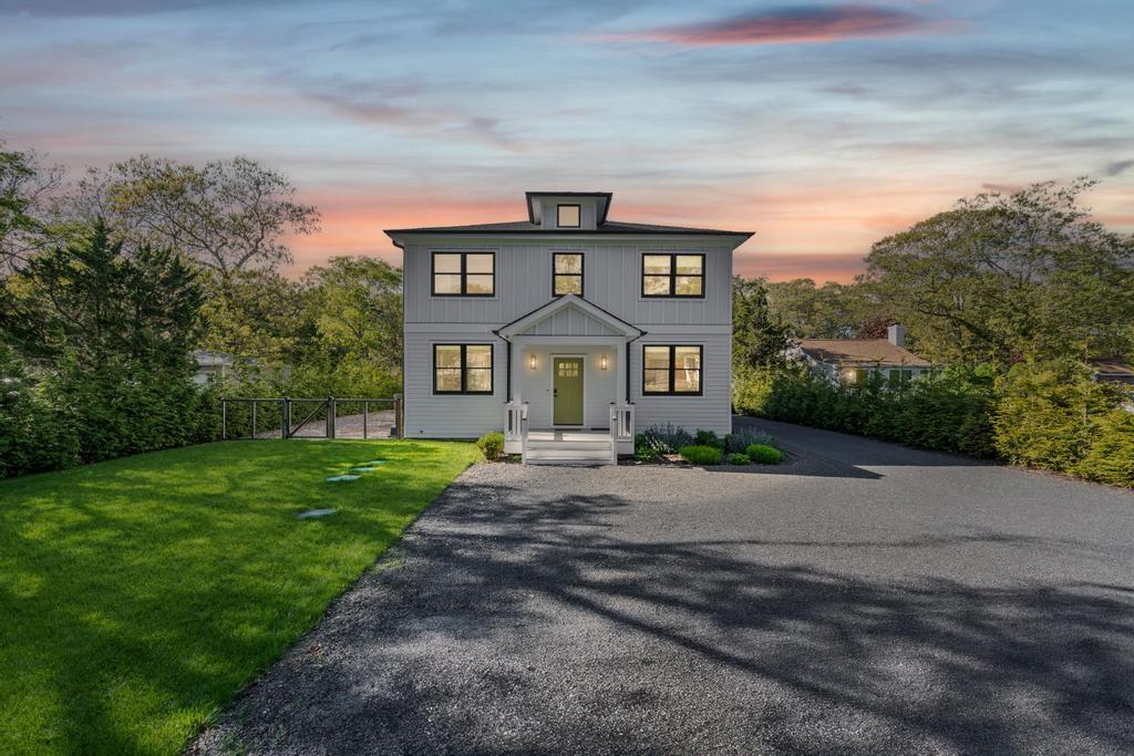 Single Family Priscilla  Suffolk County, NY 11901, MLS-861148-40