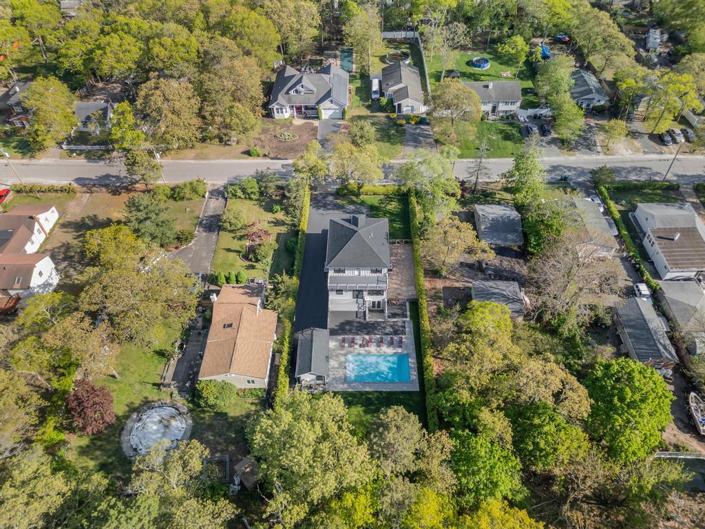 Single Family Priscilla  Suffolk County, NY 11901, MLS-861148-43