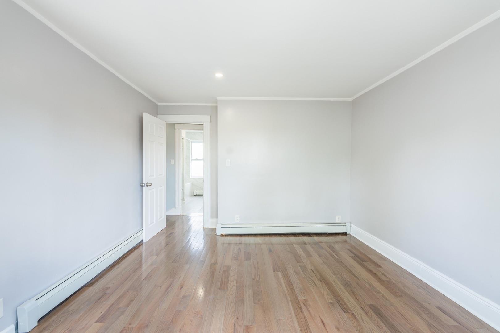 Single Family 18th  Queens, NY 11357, MLS-861154-12