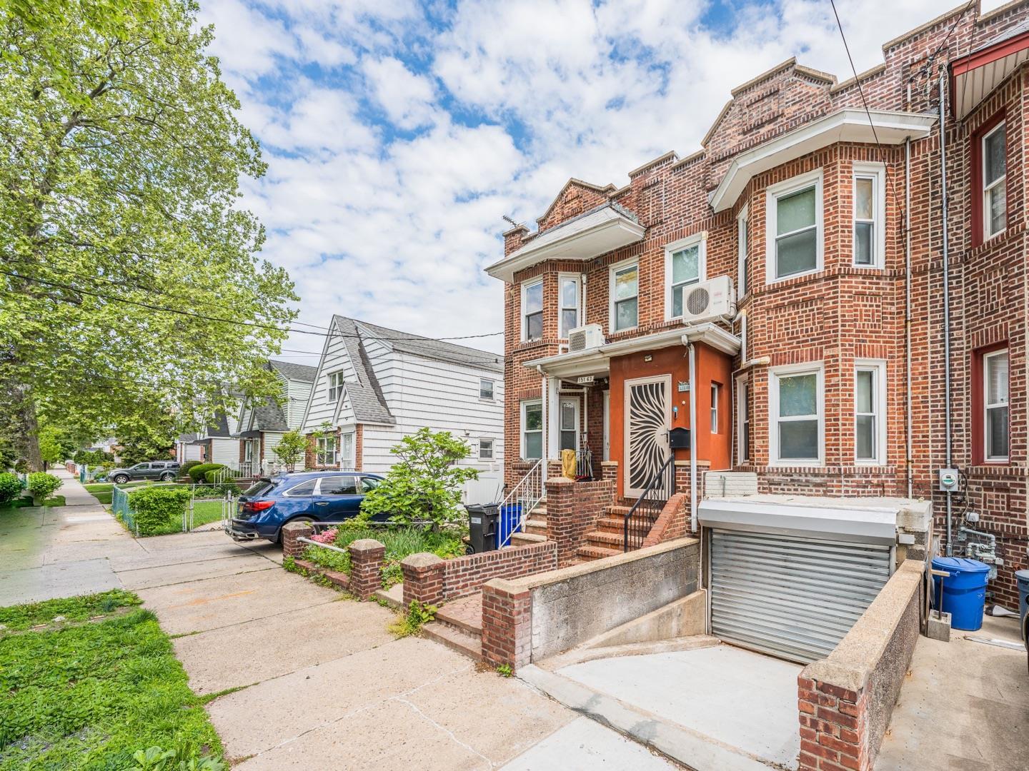 Single Family 18th  Queens, NY 11357, MLS-861154-2