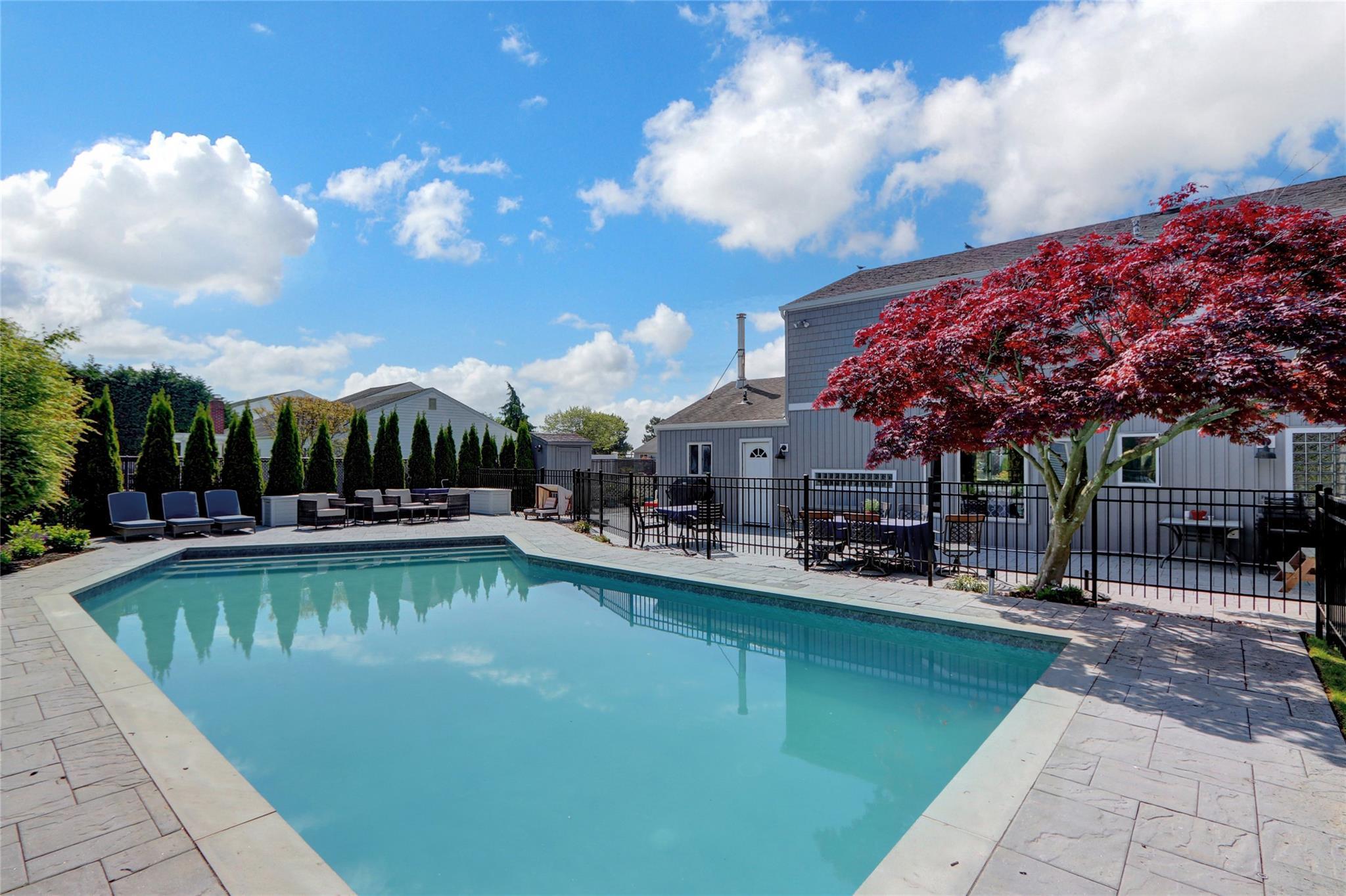 Single Family Shore  Suffolk County, NY 11726, MLS-861156-31