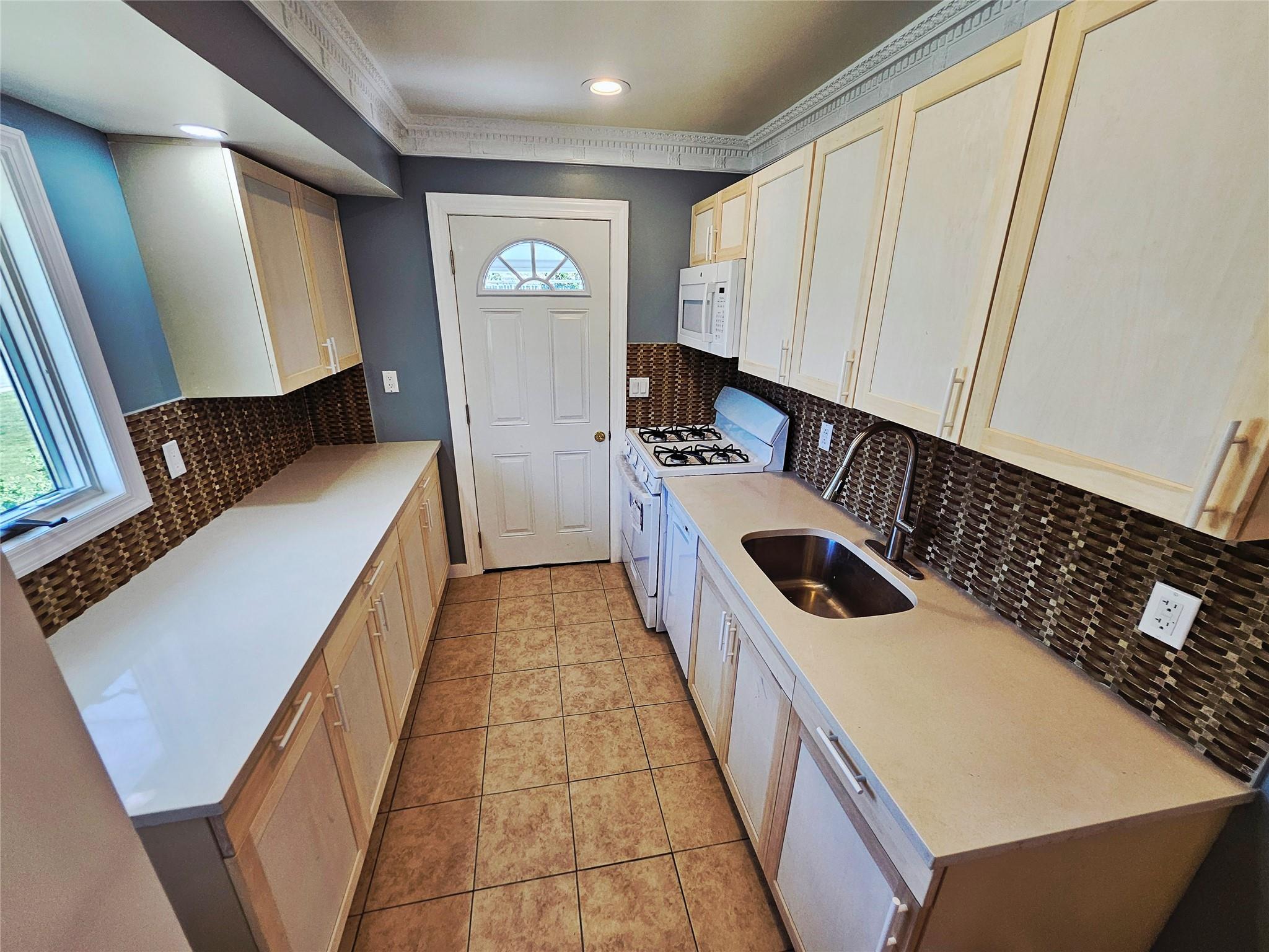 Single Family Eugene  Suffolk County, NY 11754, MLS-861160-10