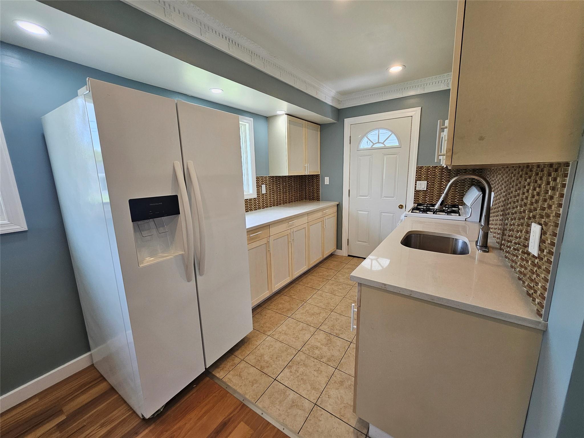 Single Family Eugene  Suffolk County, NY 11754, MLS-861160-11