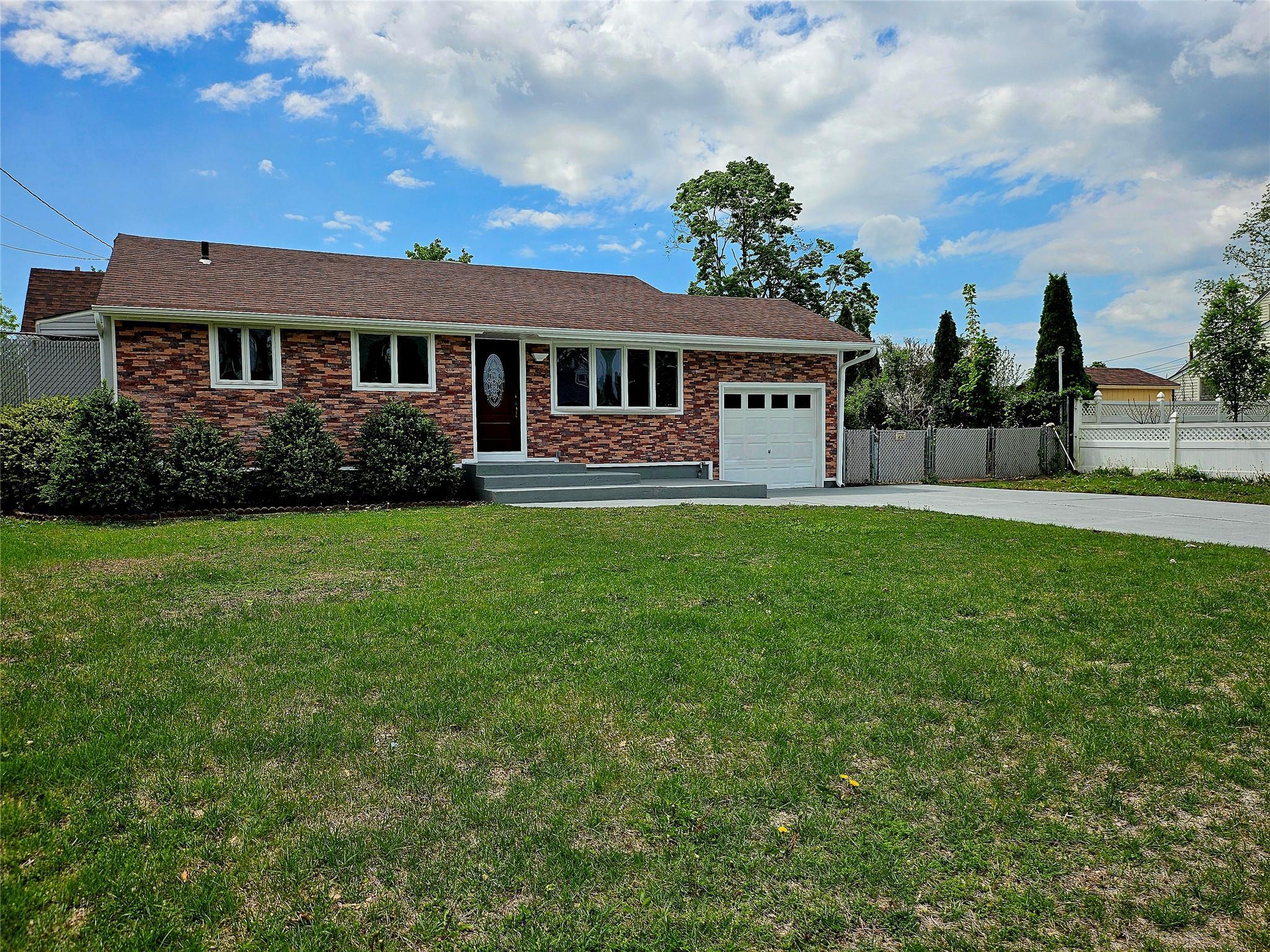 Single Family Eugene  Suffolk County, NY 11754, MLS-861160-2