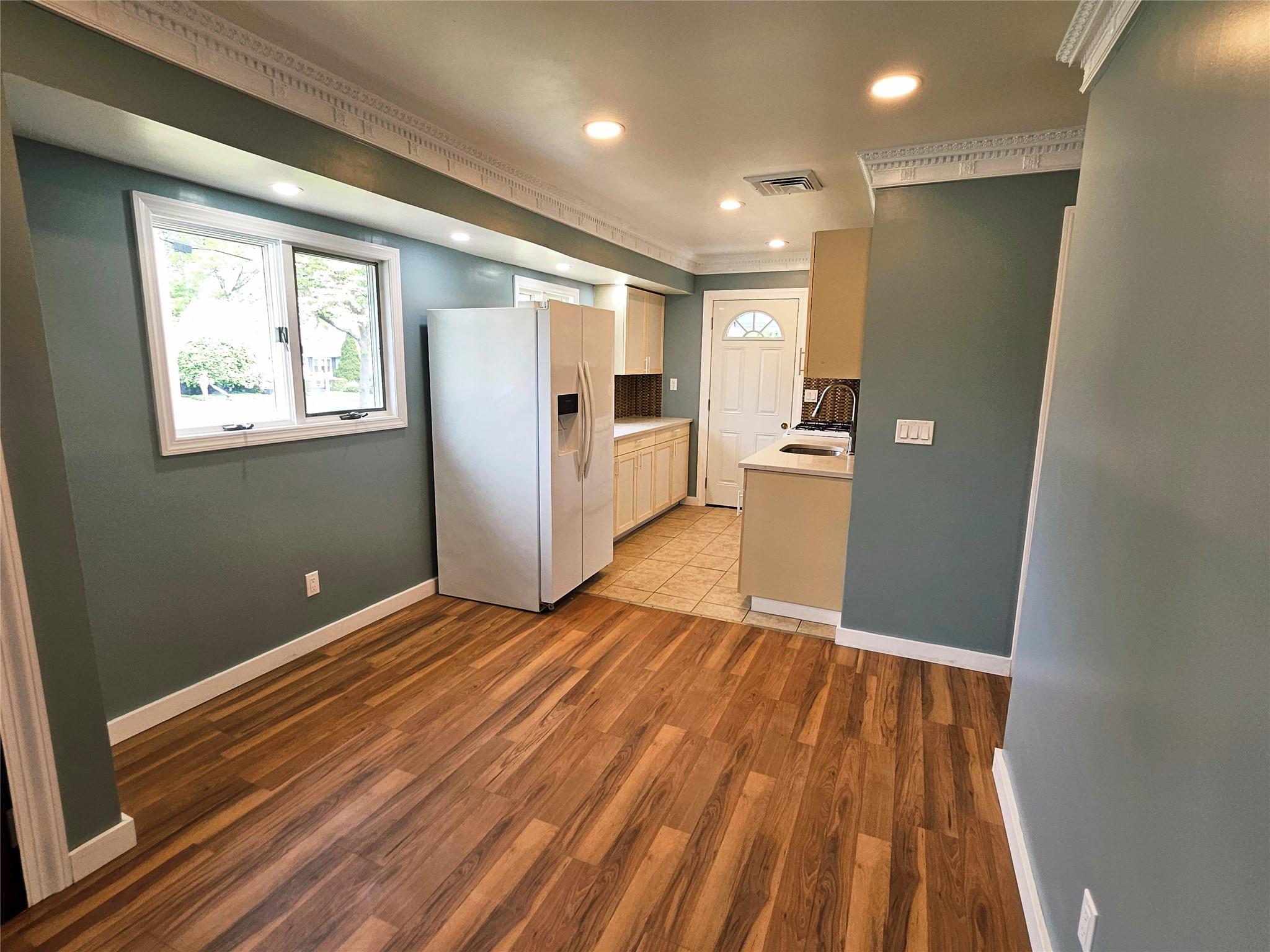 Single Family Eugene  Suffolk County, NY 11754, MLS-861160-25