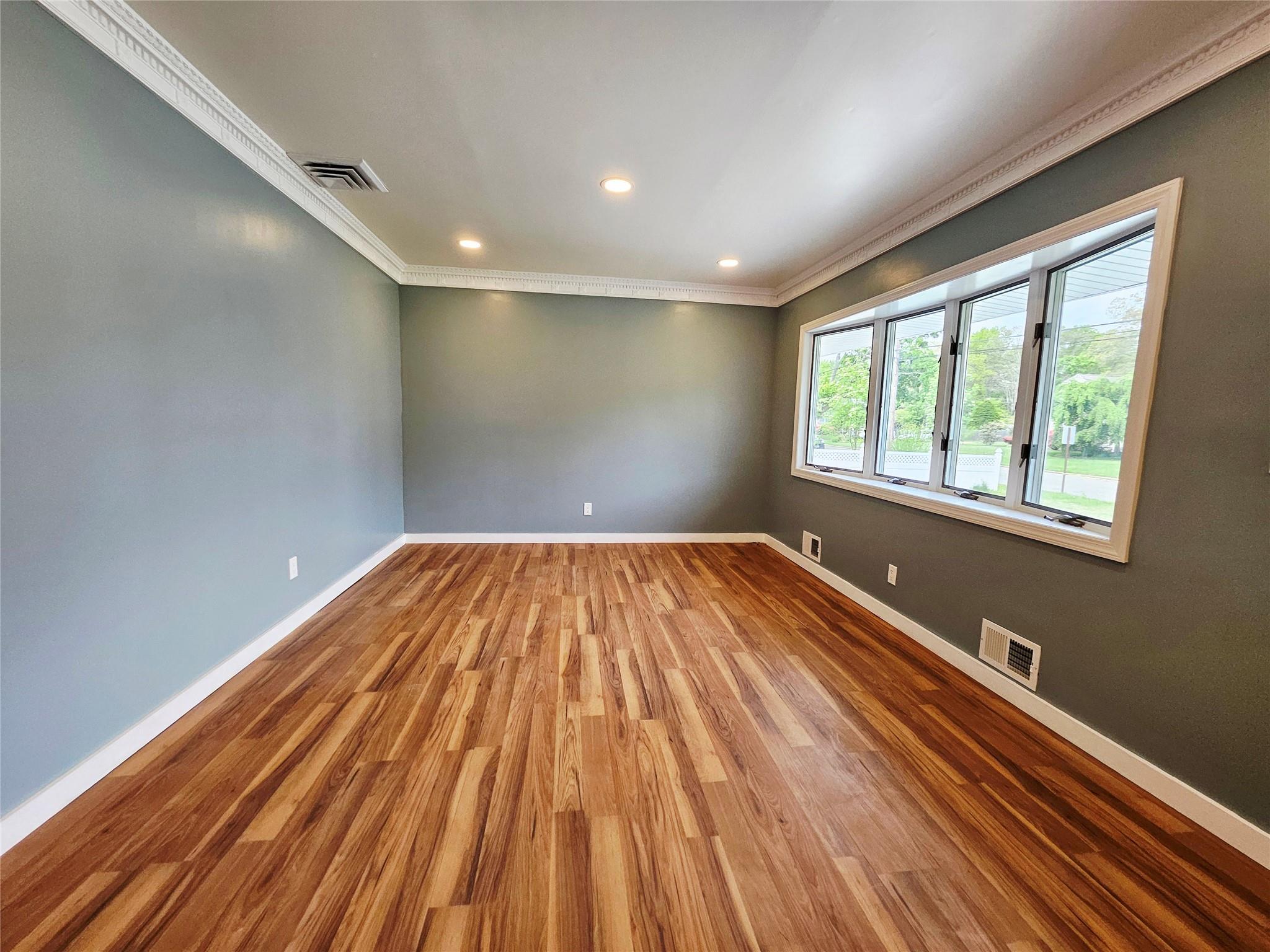 Single Family Eugene  Suffolk County, NY 11754, MLS-861160-27