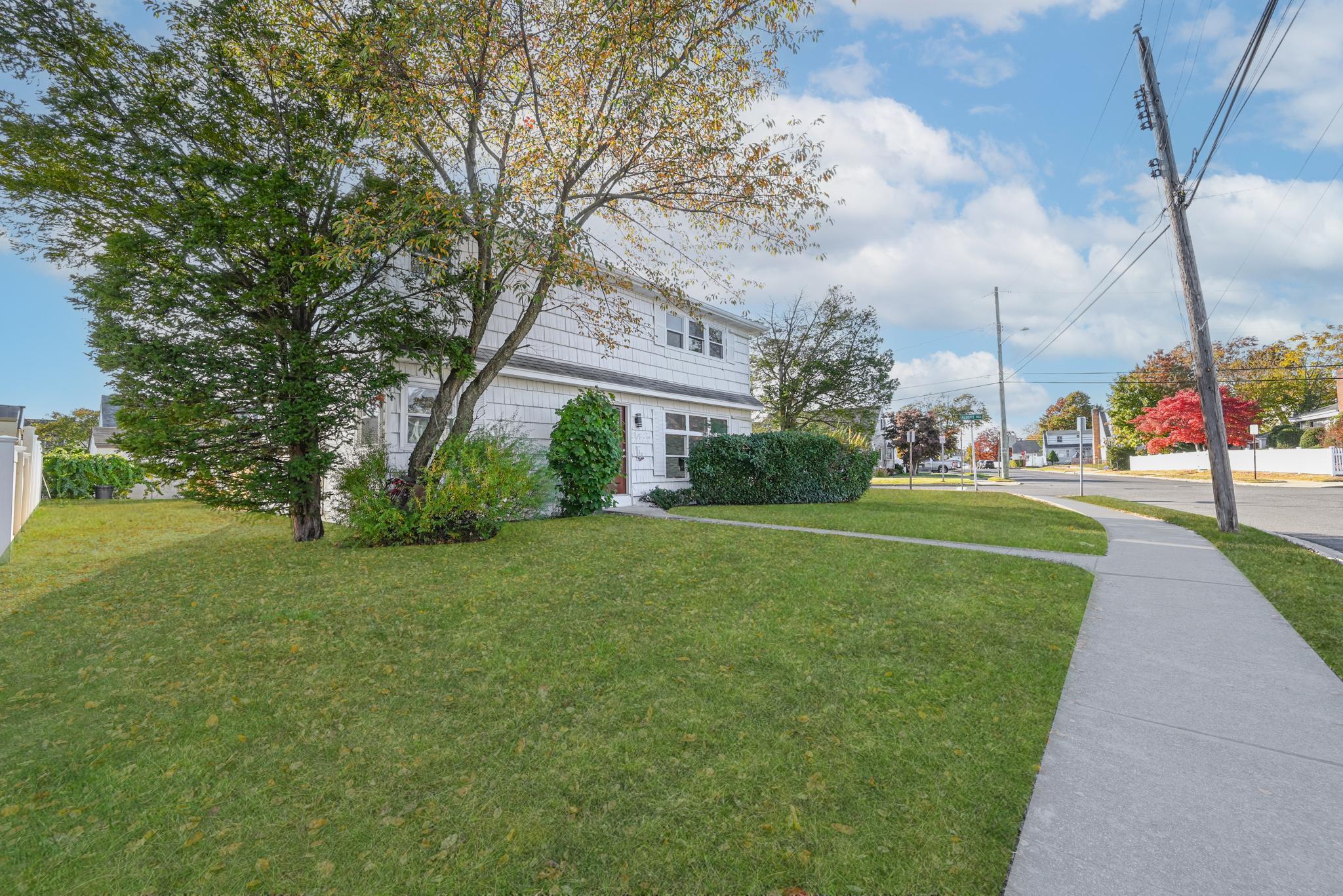 Single Family State  Nassau County, NY 11580, MLS-861173-2