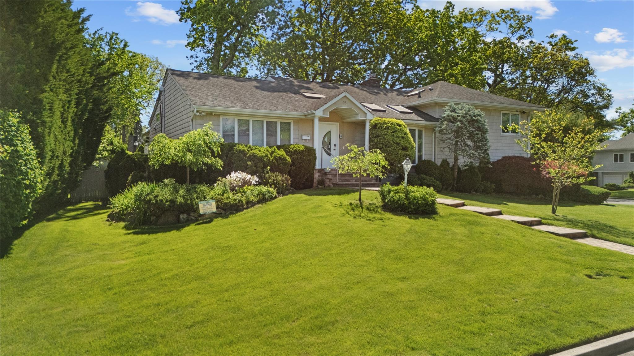 Single Family Belmont  Nassau County, NY 11577, MLS-861182-2