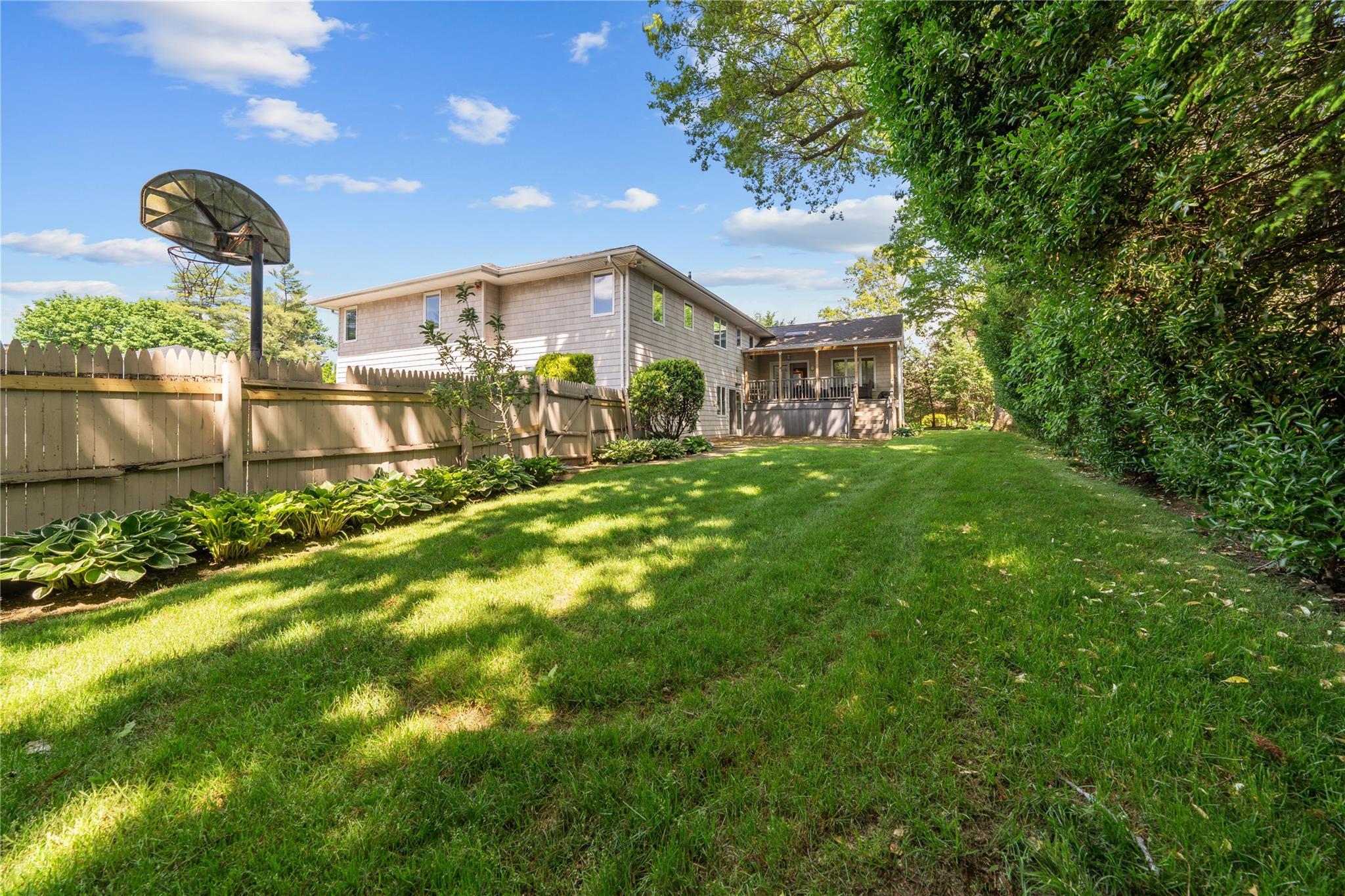 Single Family Belmont  Nassau County, NY 11577, MLS-861182-29