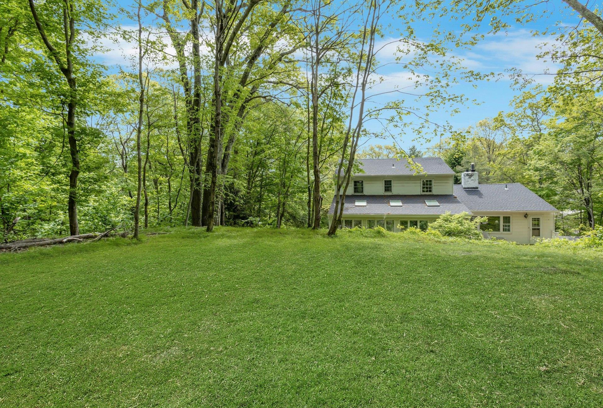 Single Family Mey Crescent  Dutchess County, NY 12582, MLS-861186-29