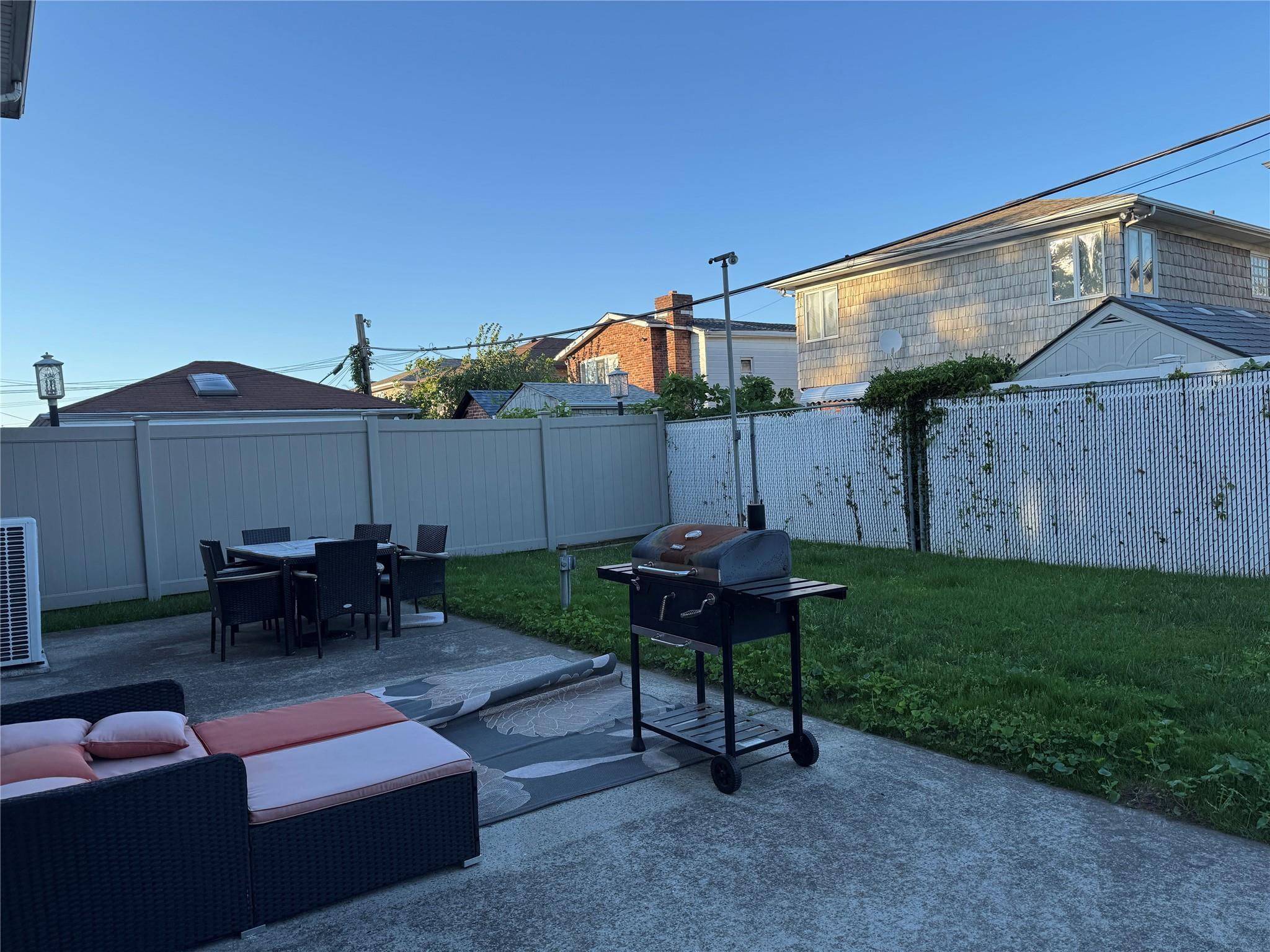 Single Family 90th  Queens, NY 11414, MLS-861198-7