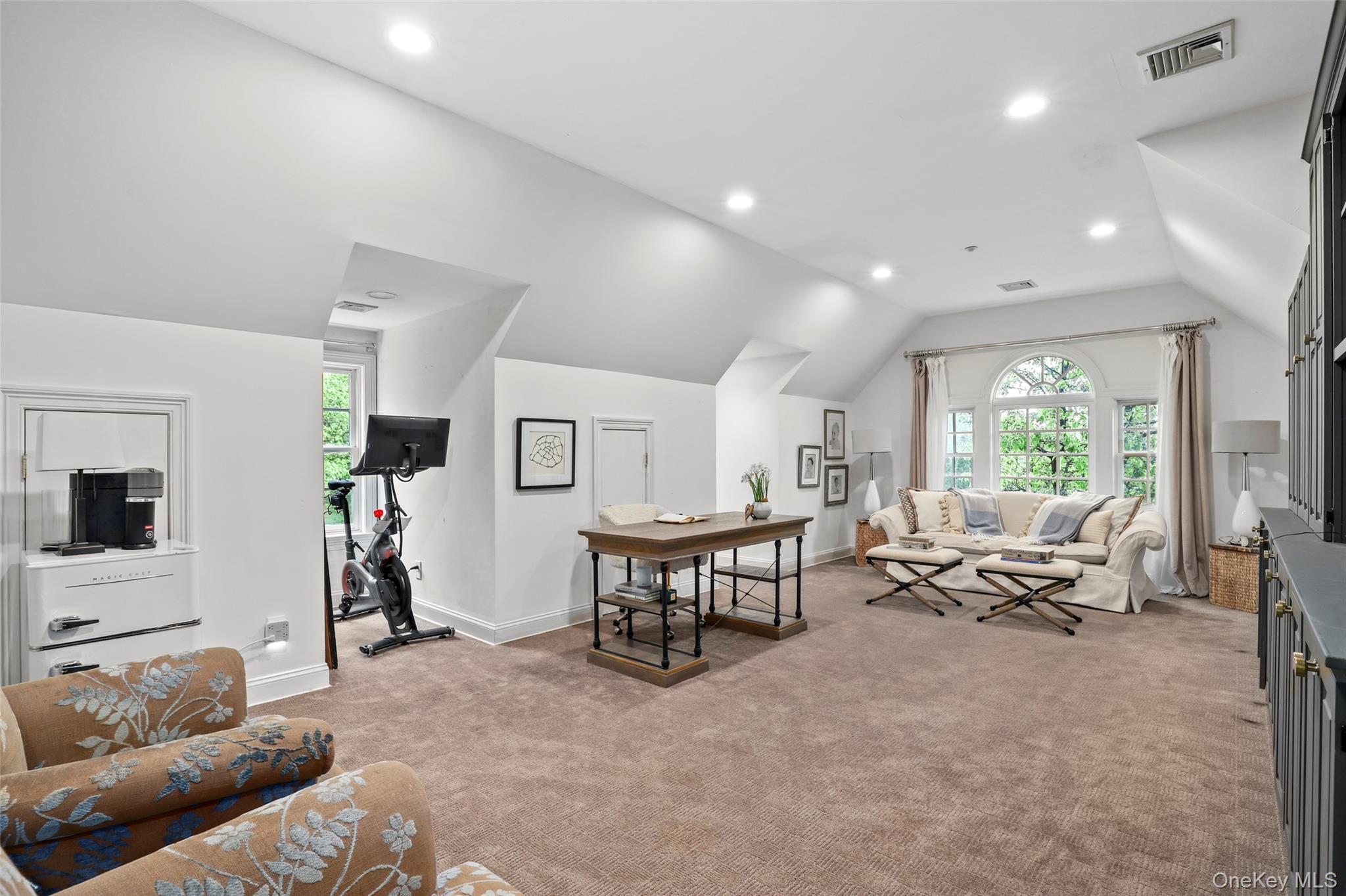 Single Family Cerf Westchester County, NY 10549, MLS-861208-30