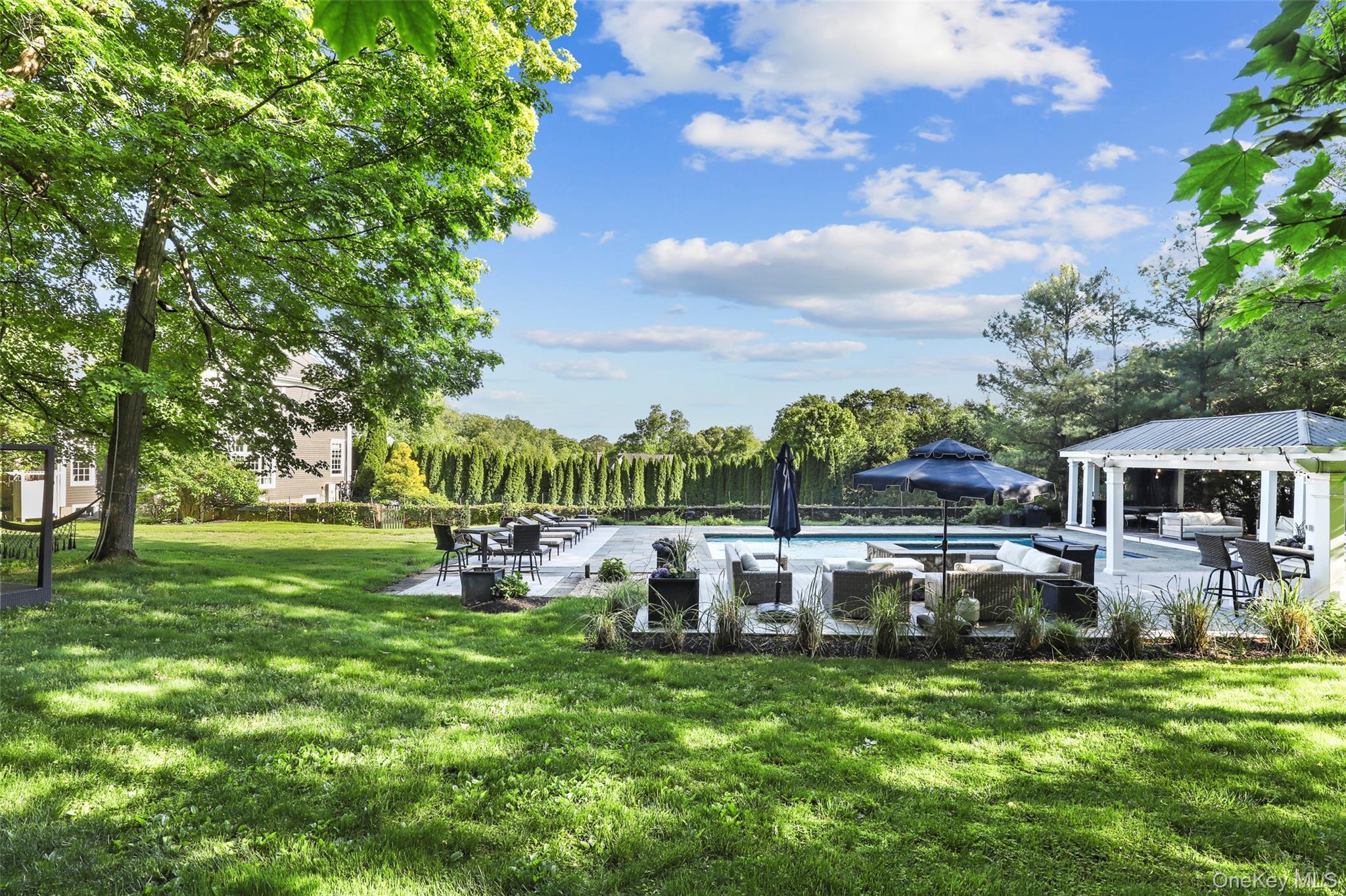 Single Family Cerf Westchester County, NY 10549, MLS-861208-40