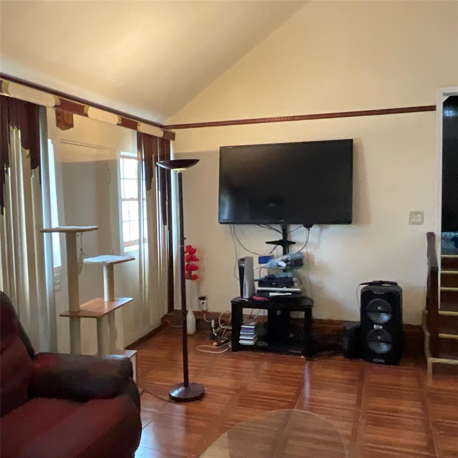 Single Family 257th  Queens, NY 11422, MLS-861213-24