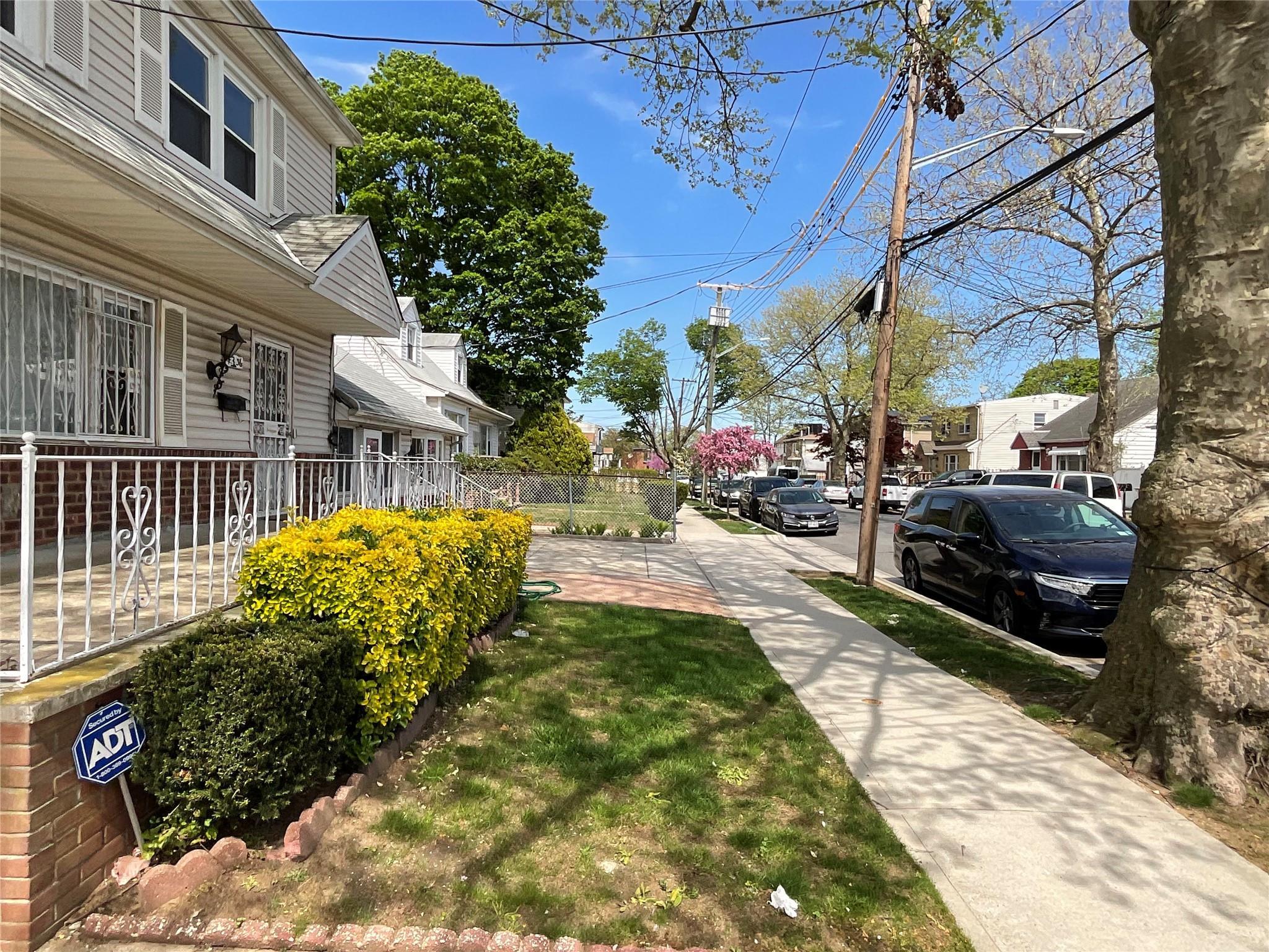 Single Family 257th  Queens, NY 11422, MLS-861213-35