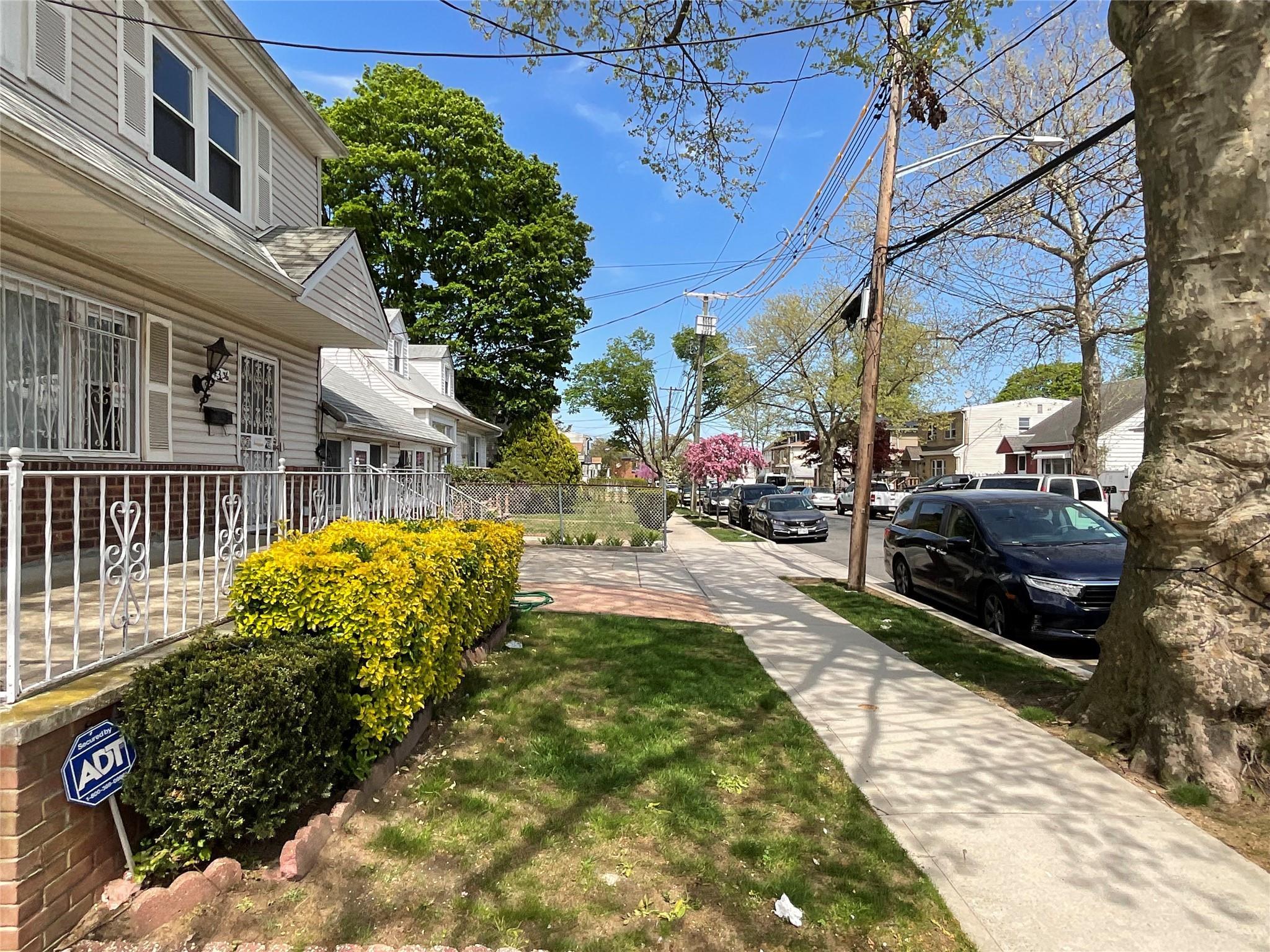 Single Family 257th  Queens, NY 11422, MLS-861213-36