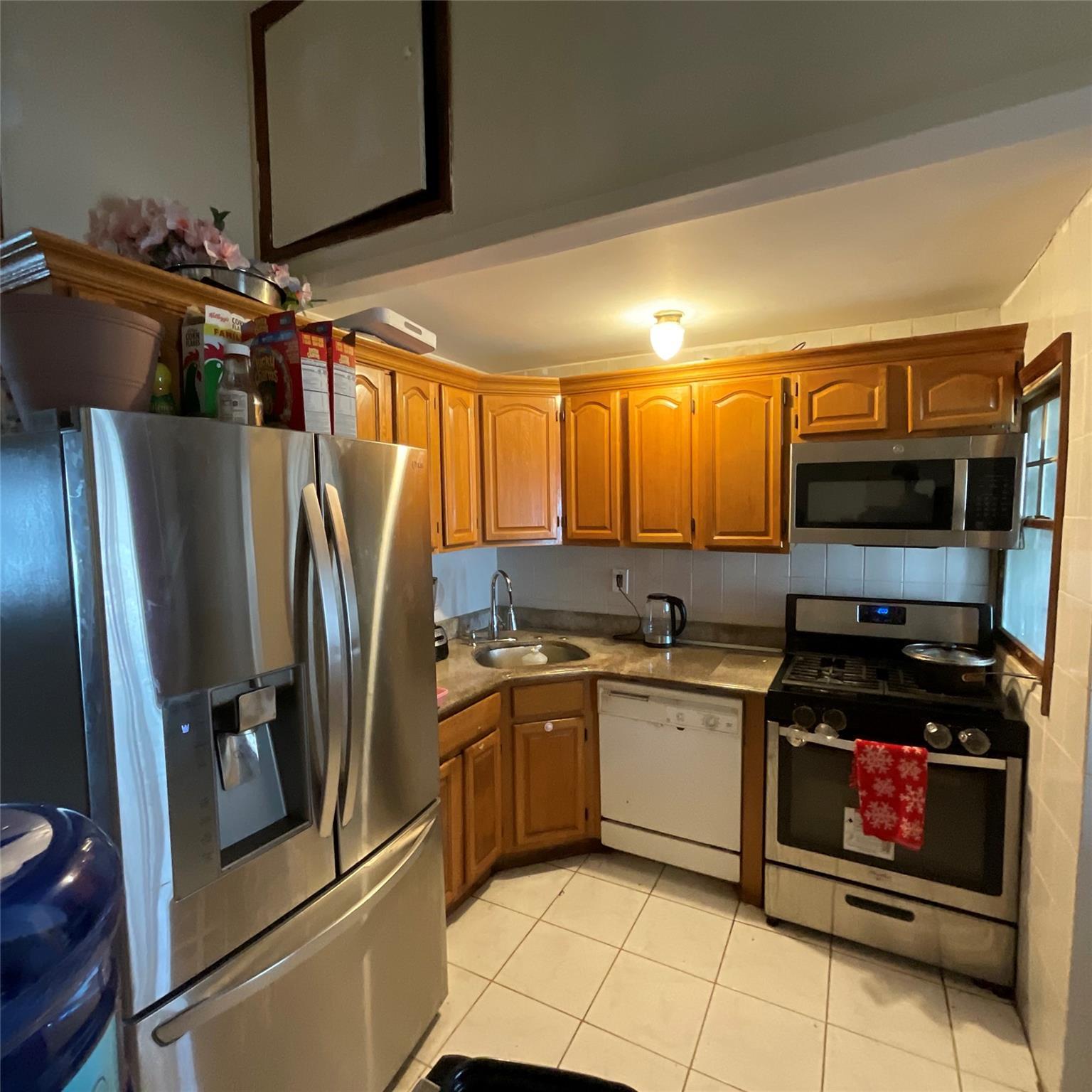 Single Family 257th  Queens, NY 11422, MLS-861213-8