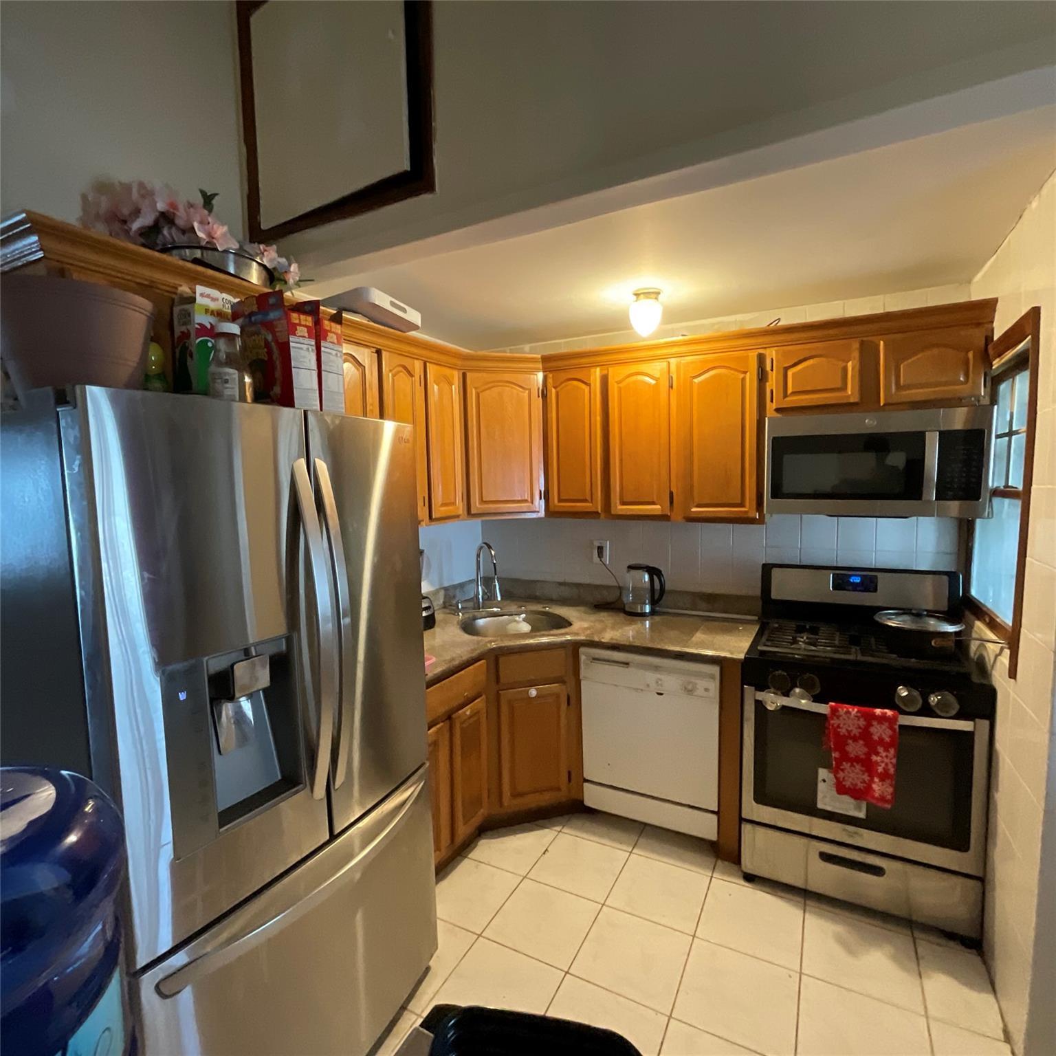 Single Family 257th  Queens, NY 11422, MLS-861213-9