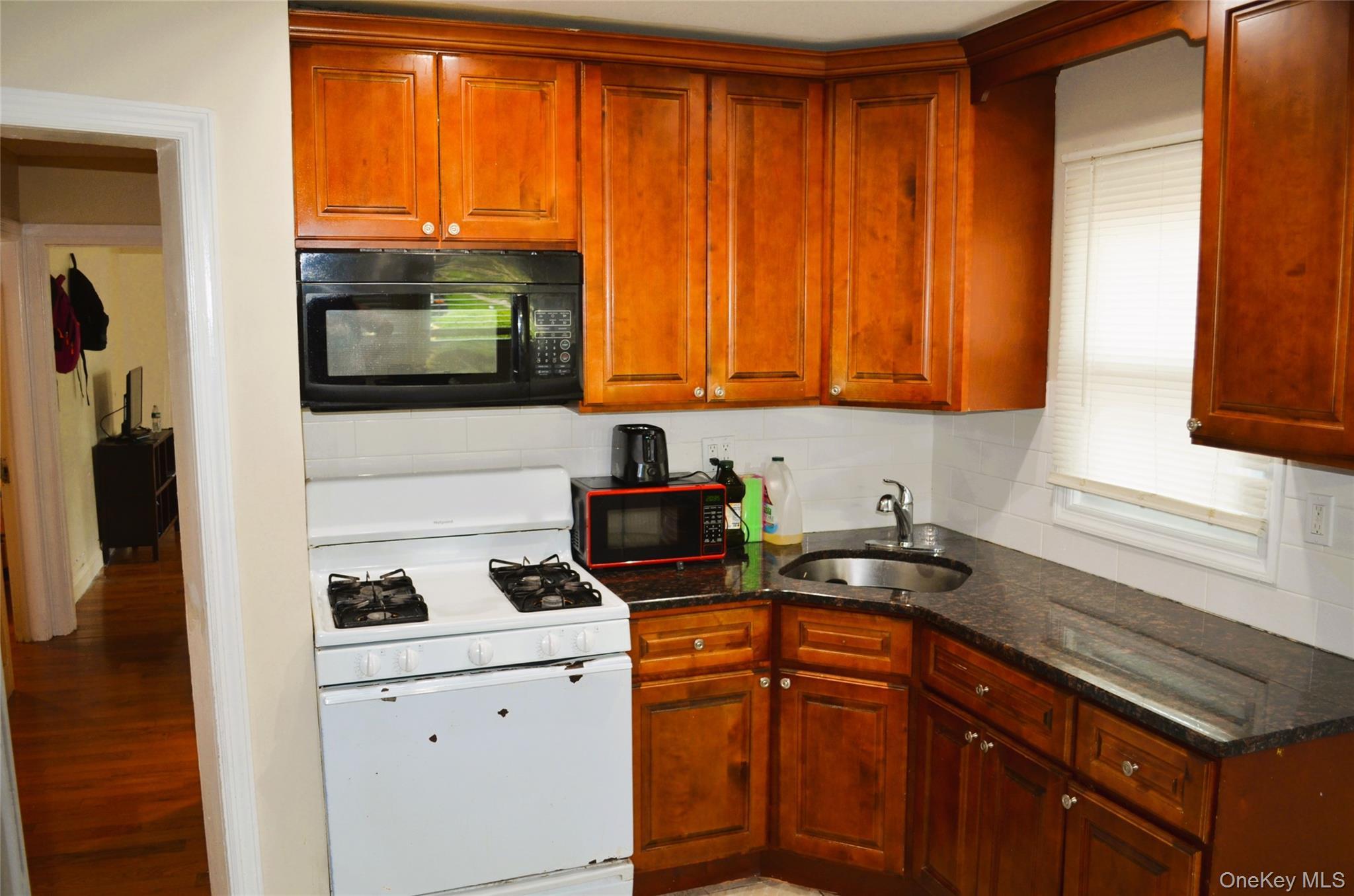 Single Family Powell  Nassau County, NY 11550, MLS-861222-7