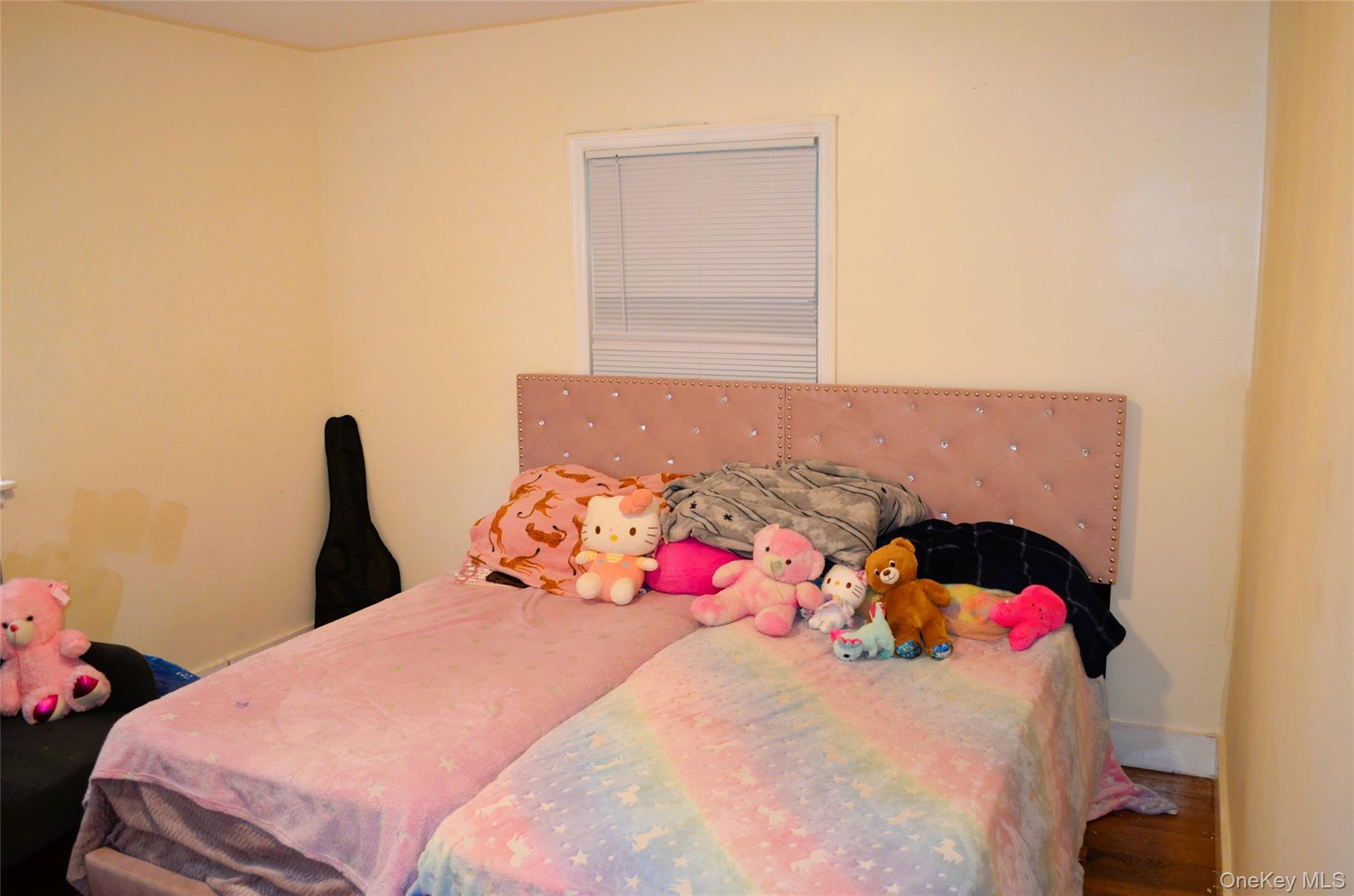 Single Family Powell  Nassau County, NY 11550, MLS-861222-8