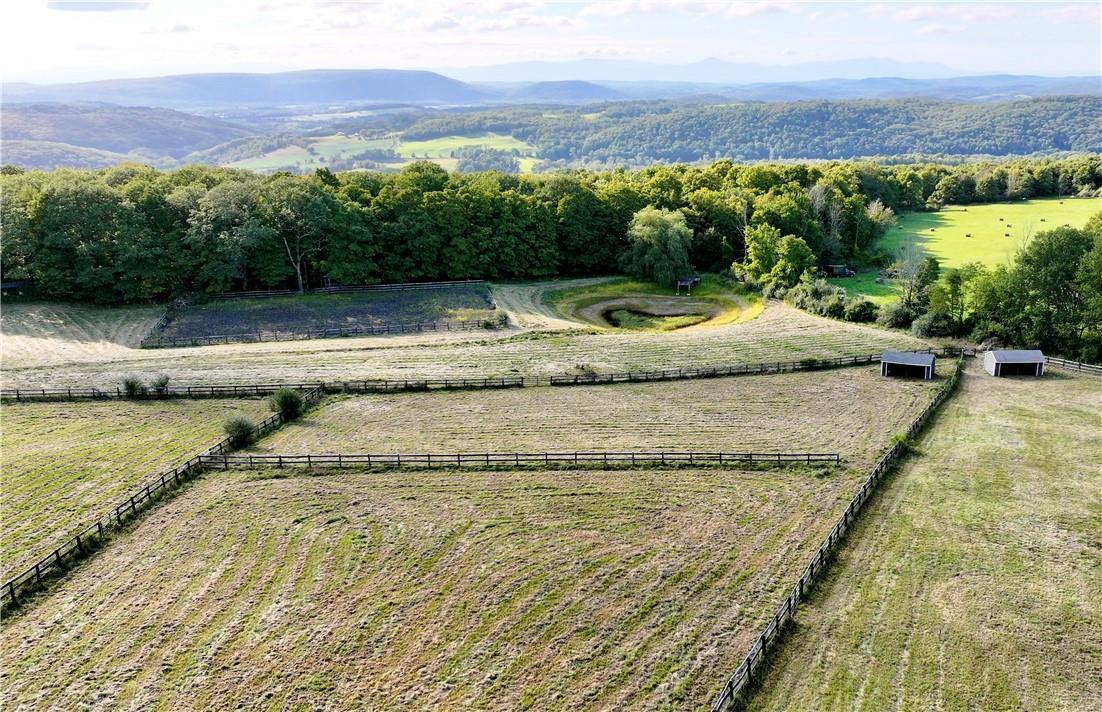 Single Family Mountain Farm  Dutchess County, NY 12546, MLS-861226-31