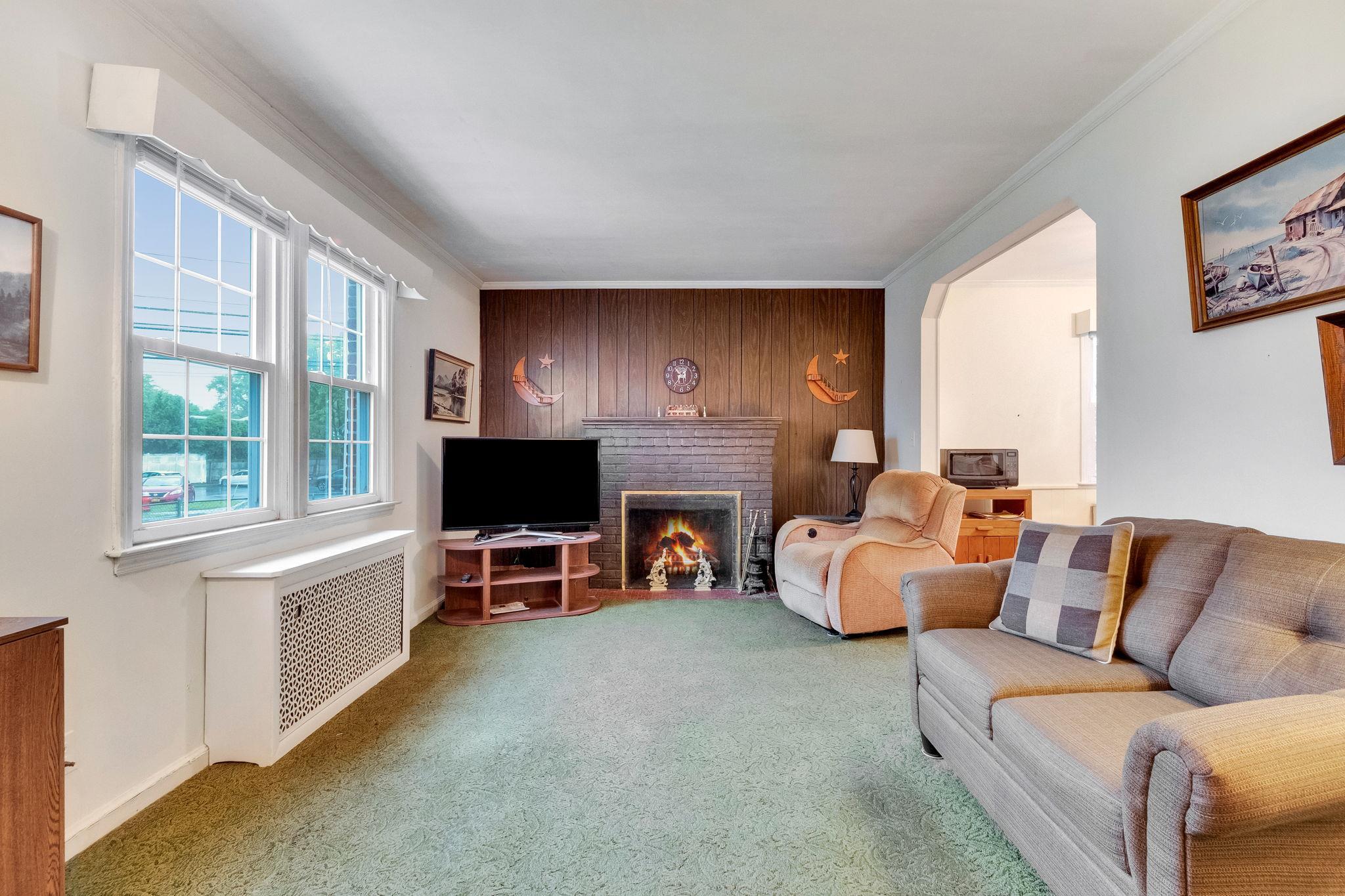 Single Family Adelaide  Suffolk County, NY 11746, MLS-861241-10