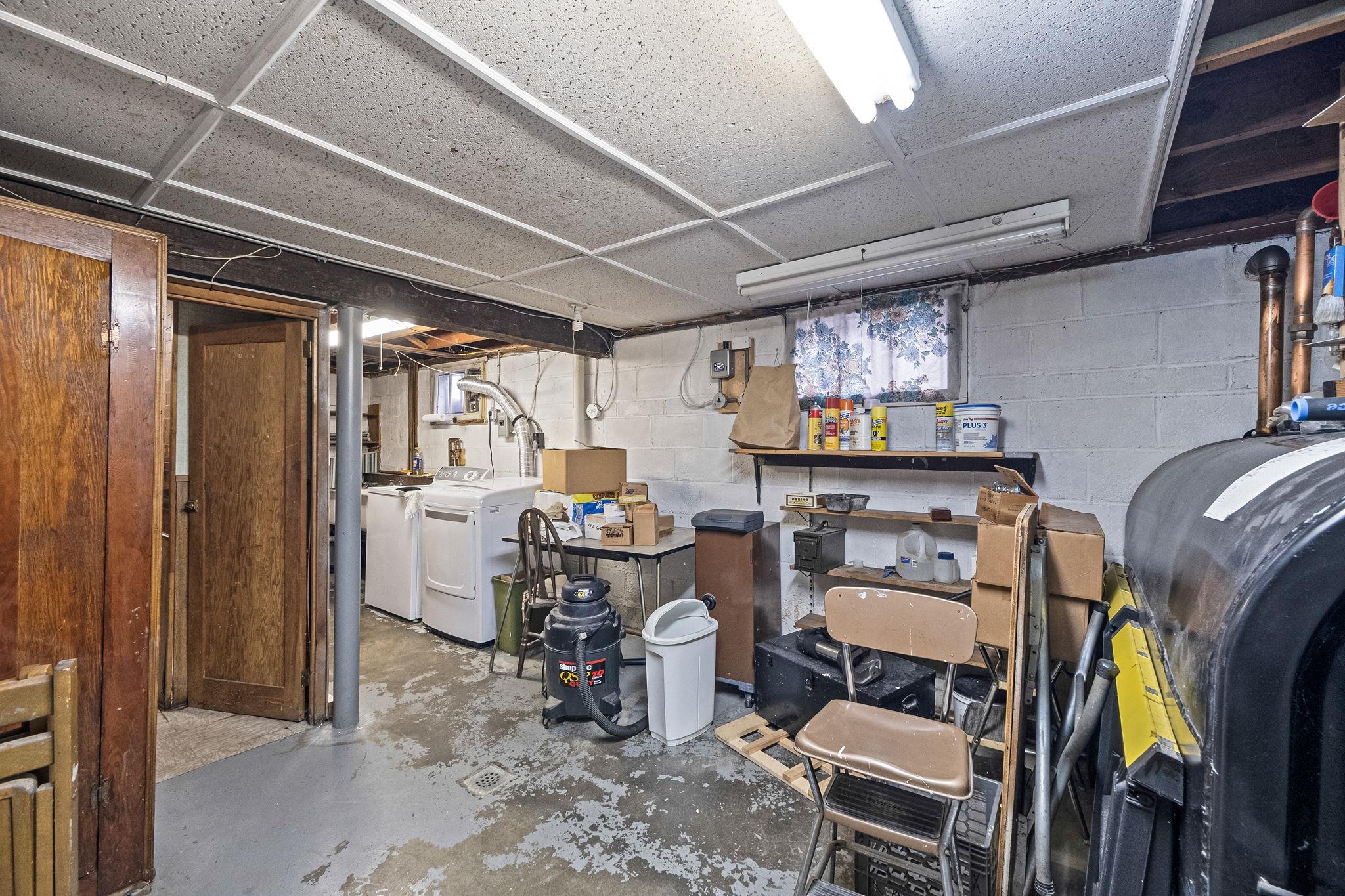Single Family Adelaide  Suffolk County, NY 11746, MLS-861241-28