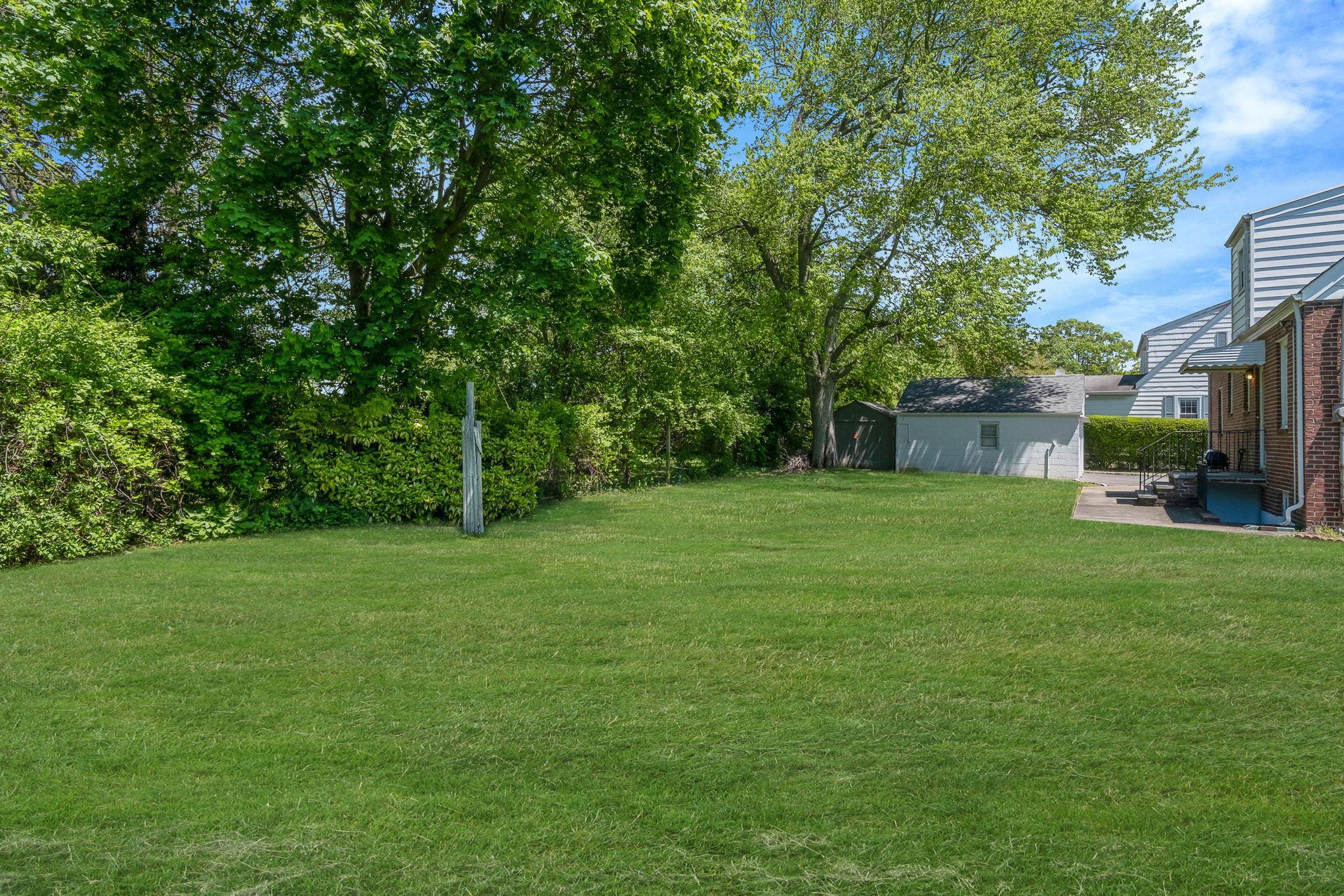 Single Family Adelaide  Suffolk County, NY 11746, MLS-861241-8