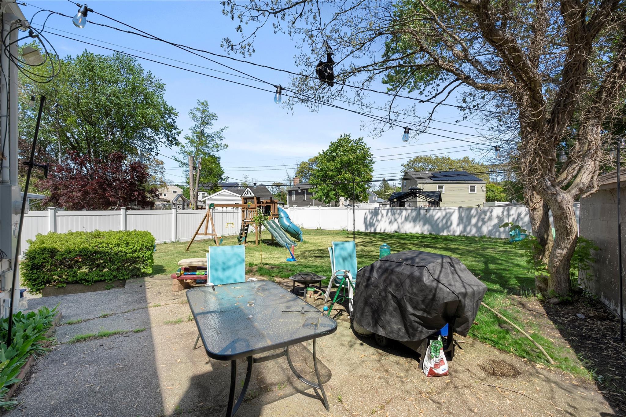 Single Family Wagon  Suffolk County, NY 11720, MLS-861250-21