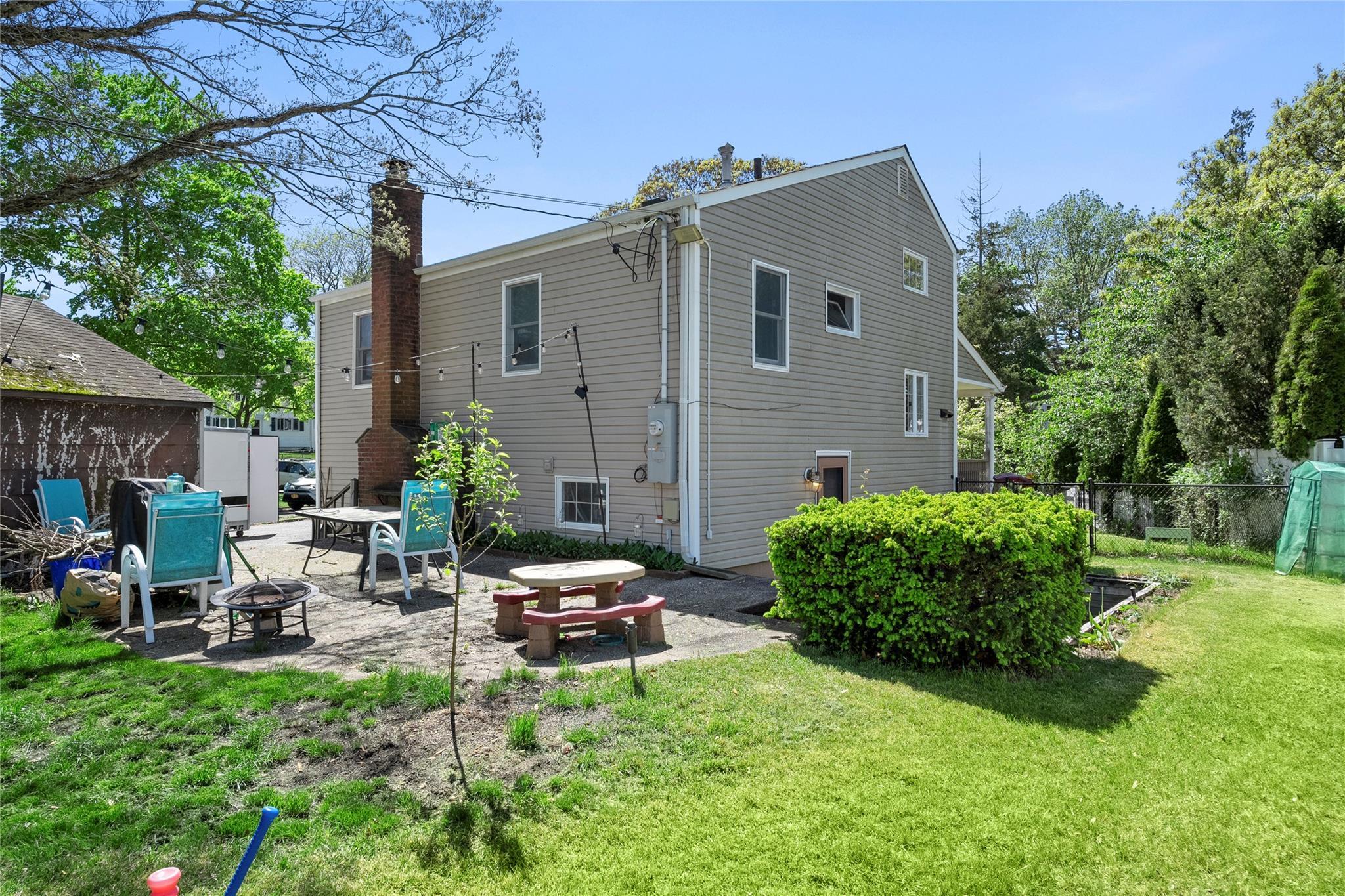 Single Family Wagon  Suffolk County, NY 11720, MLS-861250-22