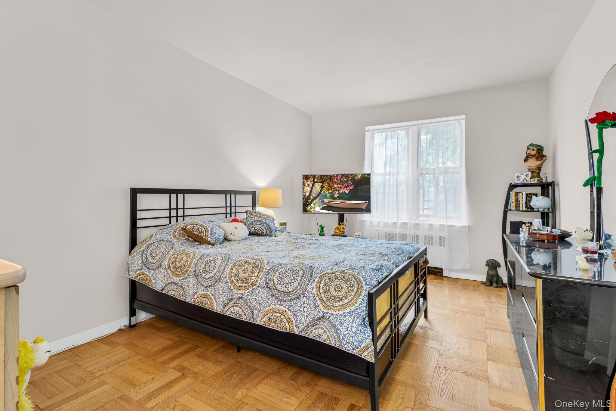 Coop 231  Bronx, NY 10463, MLS-861266-19