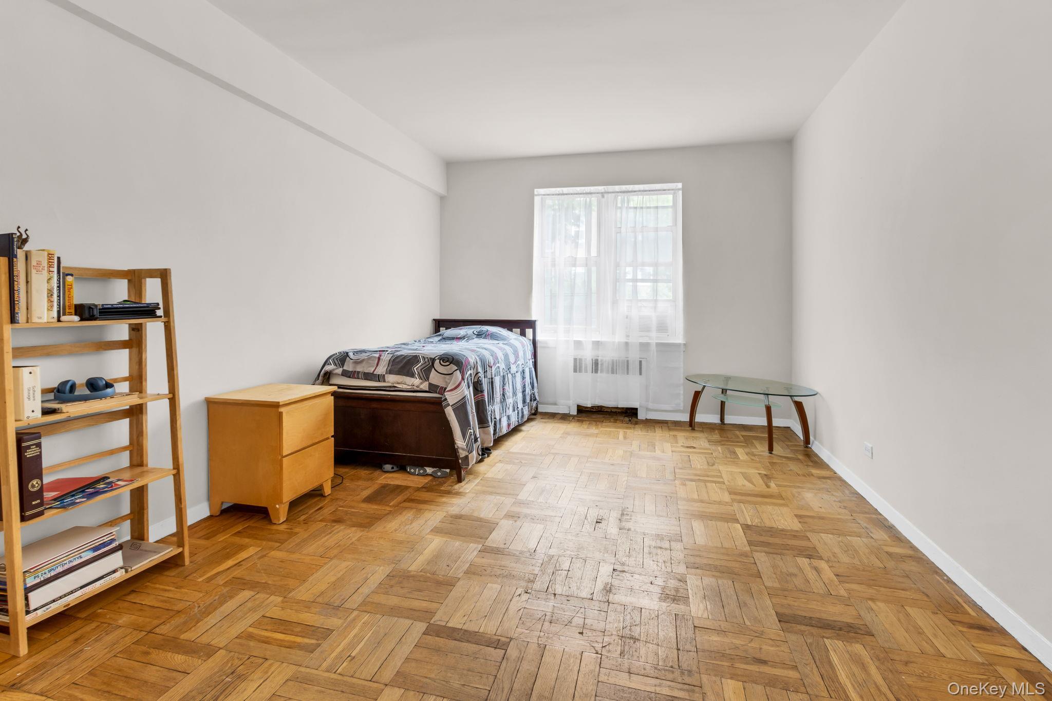 Coop 231  Bronx, NY 10463, MLS-861266-23