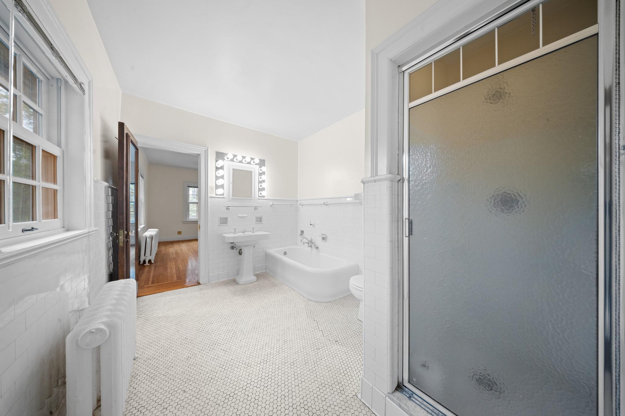 Single Family 231st  Bronx, NY 10463, MLS-861267-15
