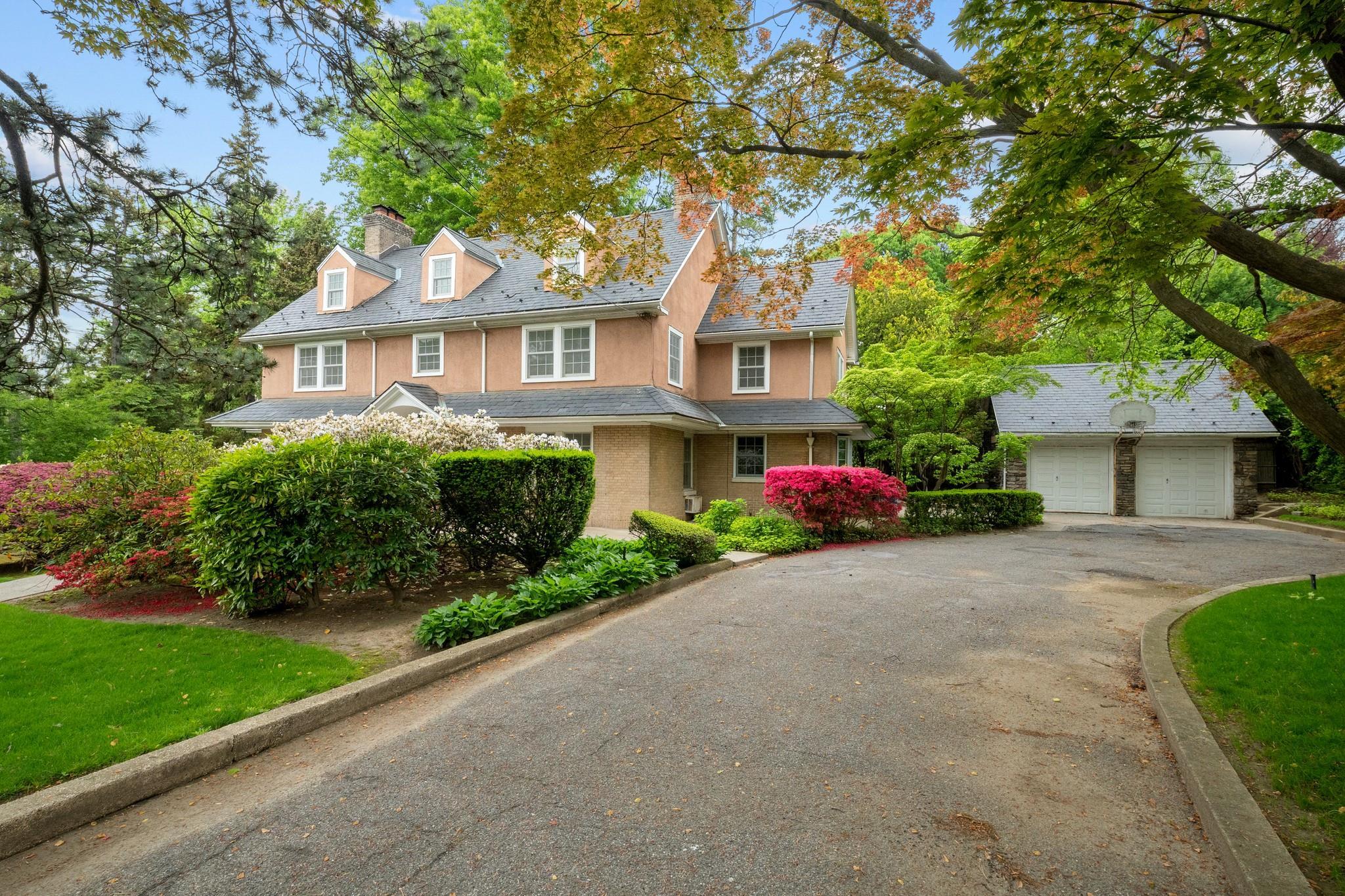 Single Family 231st  Bronx, NY 10463, MLS-861267-2