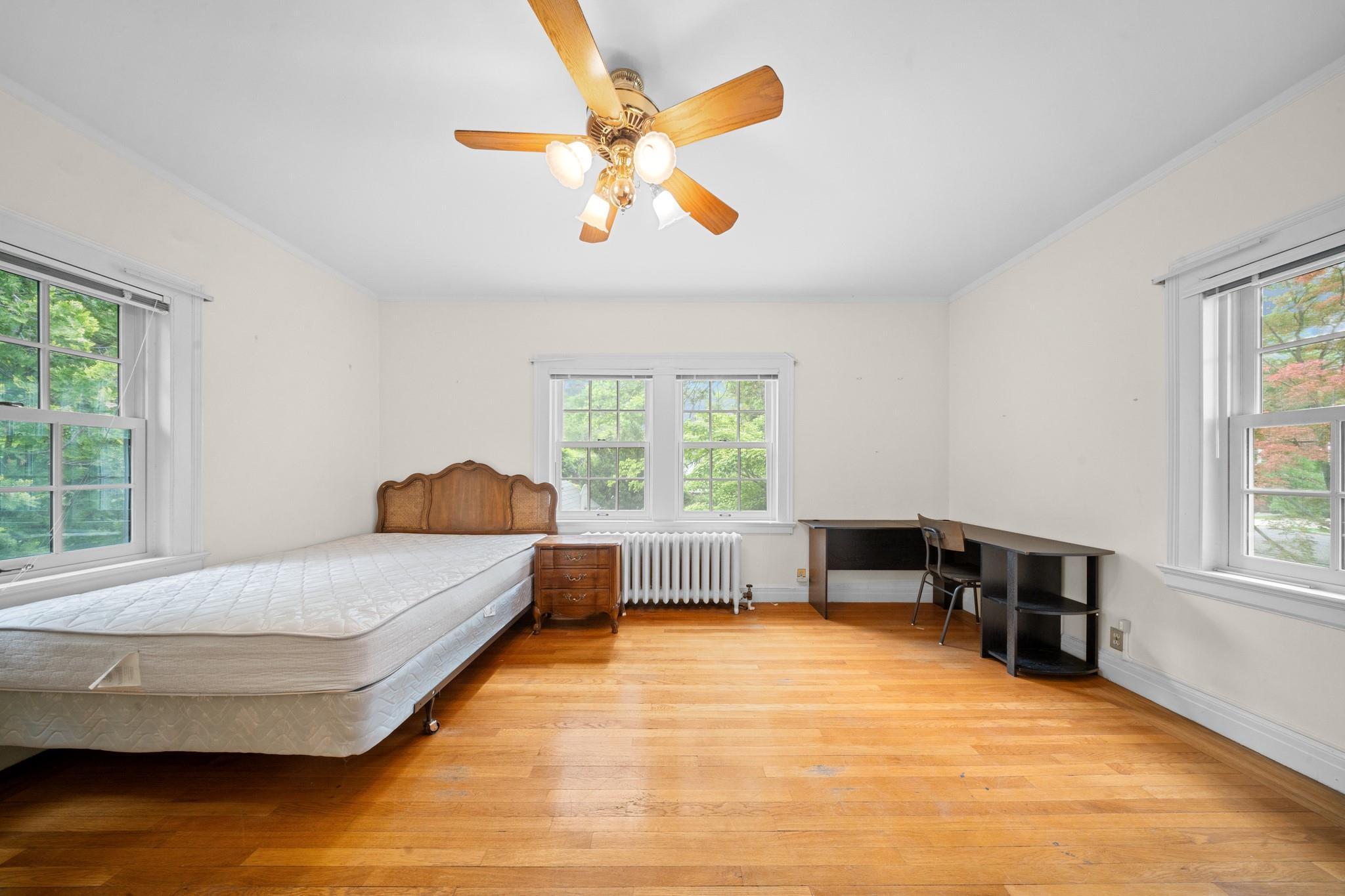 Single Family 231st  Bronx, NY 10463, MLS-861267-21