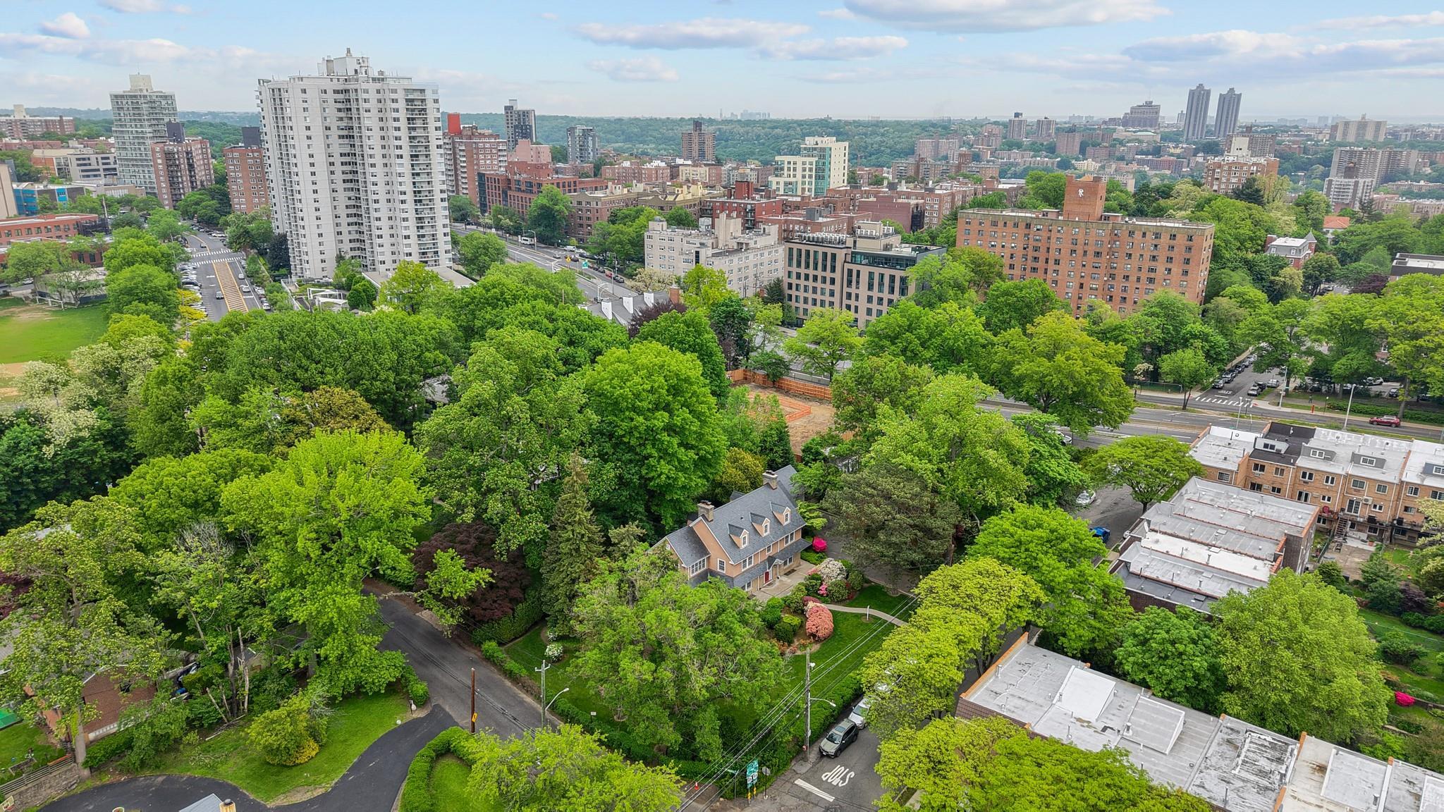 Single Family 231st  Bronx, NY 10463, MLS-861267-29