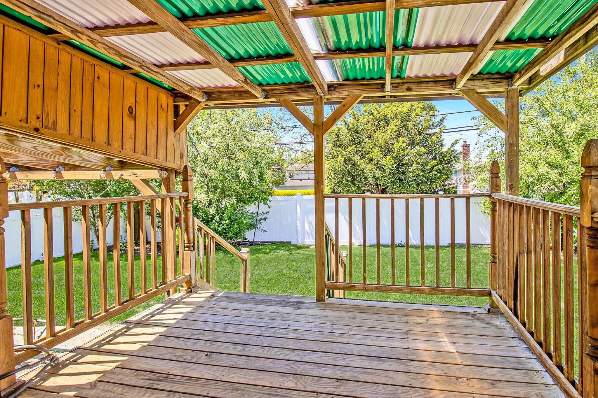 Single Family Newbridge  Nassau County, NY 11554, MLS-861270-16