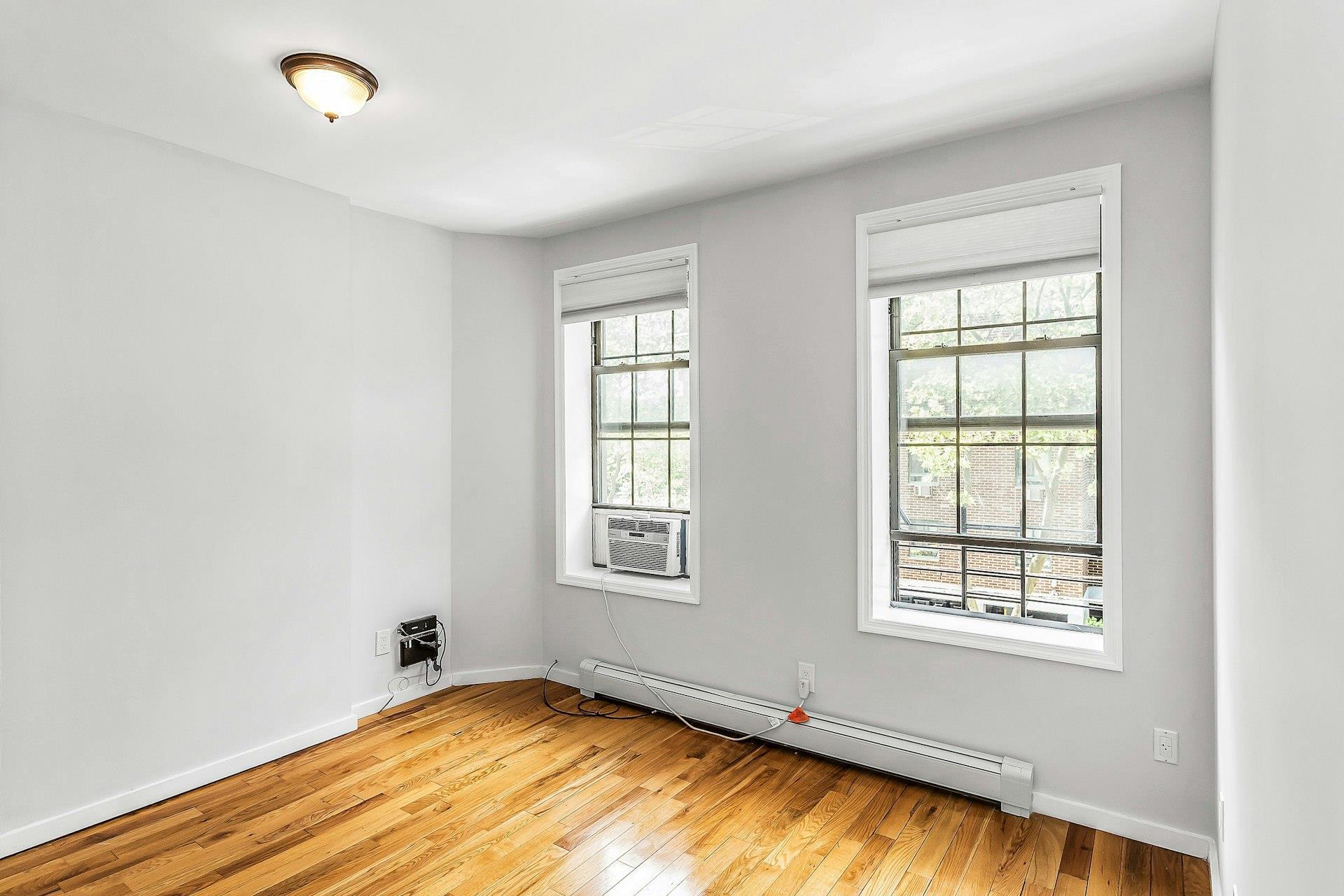 Single Family 9  Queens, NY 11106, MLS-861292-10