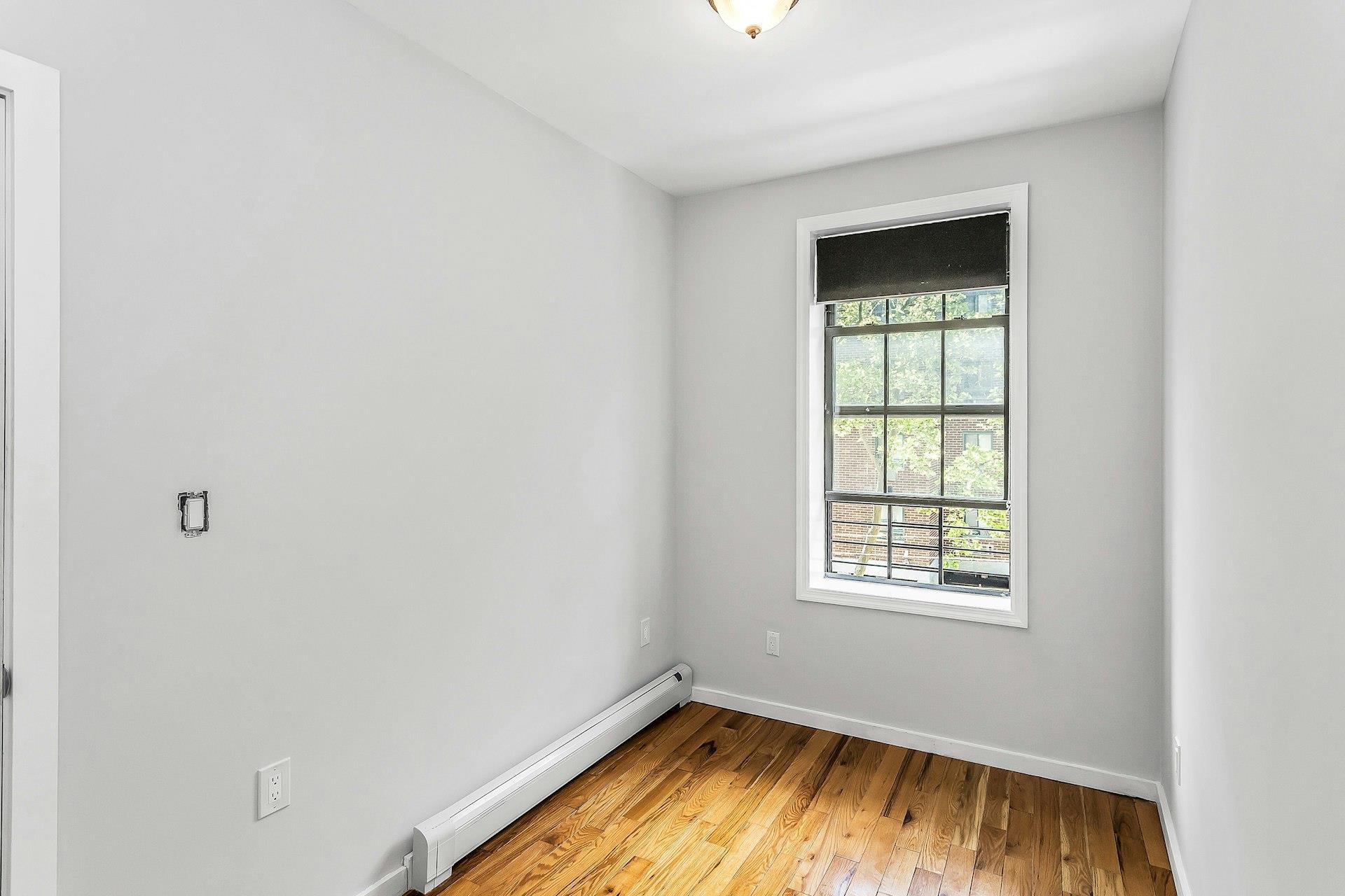 Single Family 9  Queens, NY 11106, MLS-861292-19