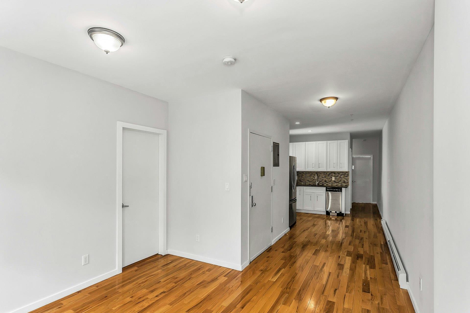 Single Family 9  Queens, NY 11106, MLS-861292-7