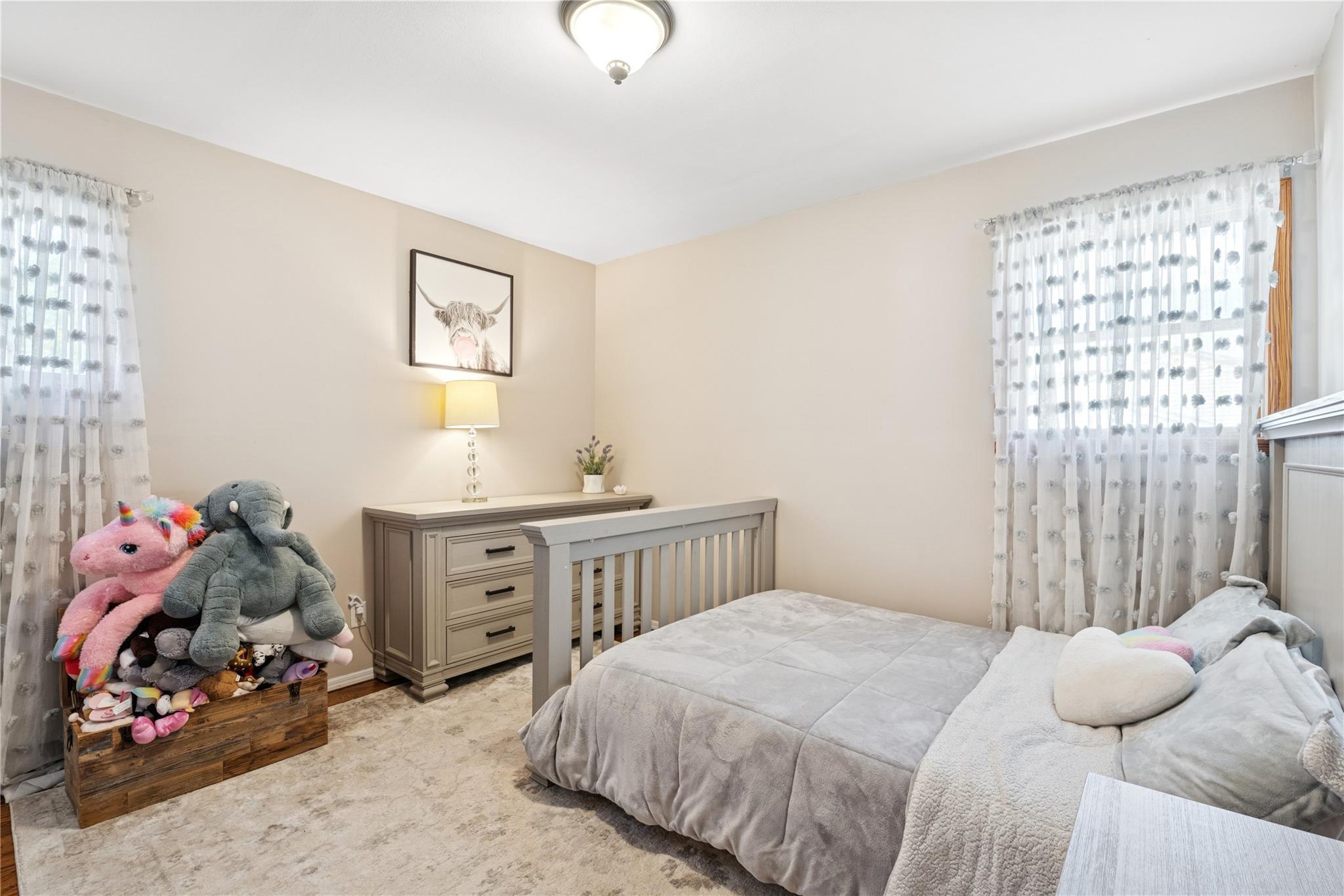 Single Family Manor  Suffolk County, NY 11706, MLS-861297-13