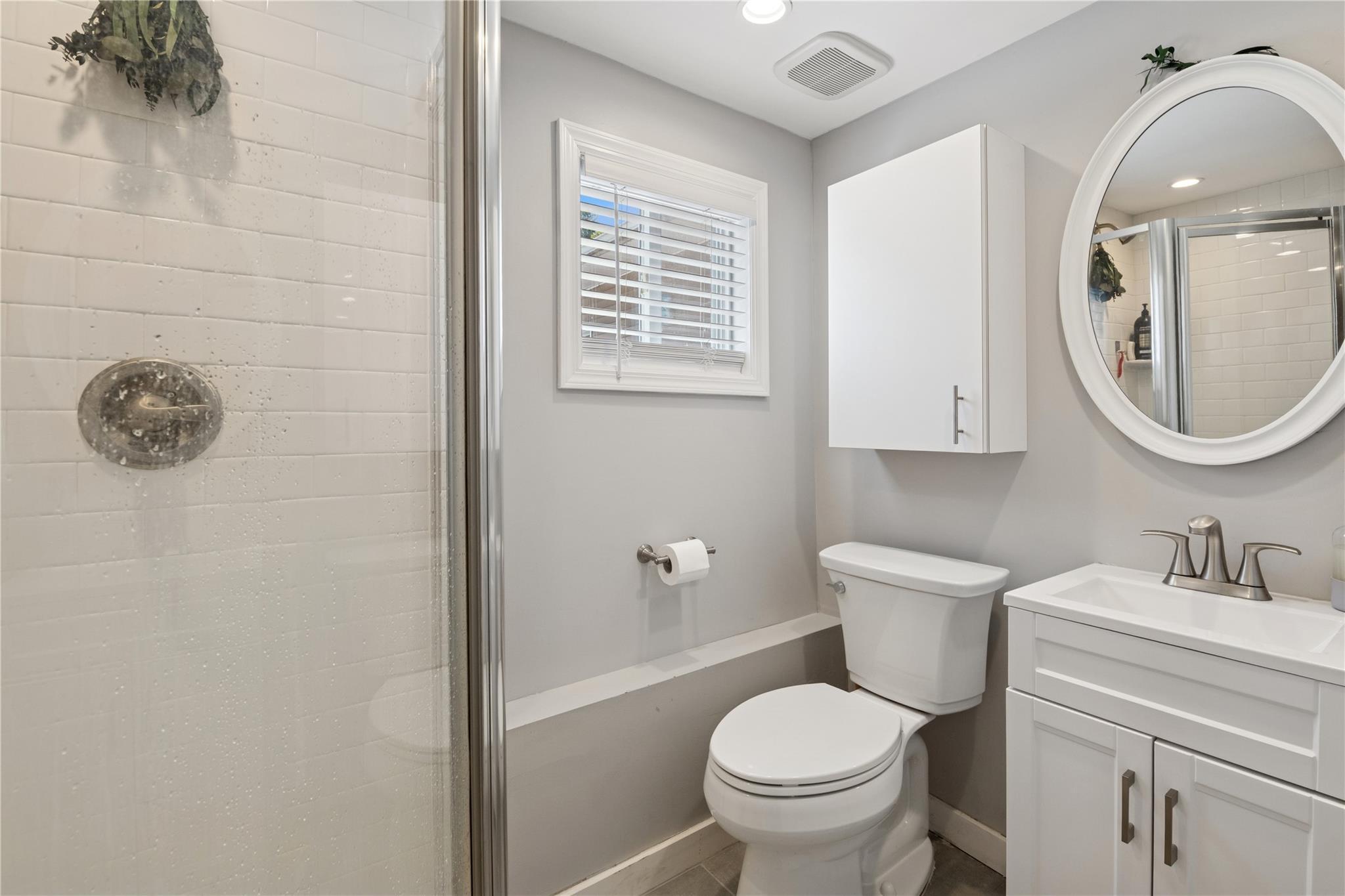 Single Family Manor  Suffolk County, NY 11706, MLS-861297-14