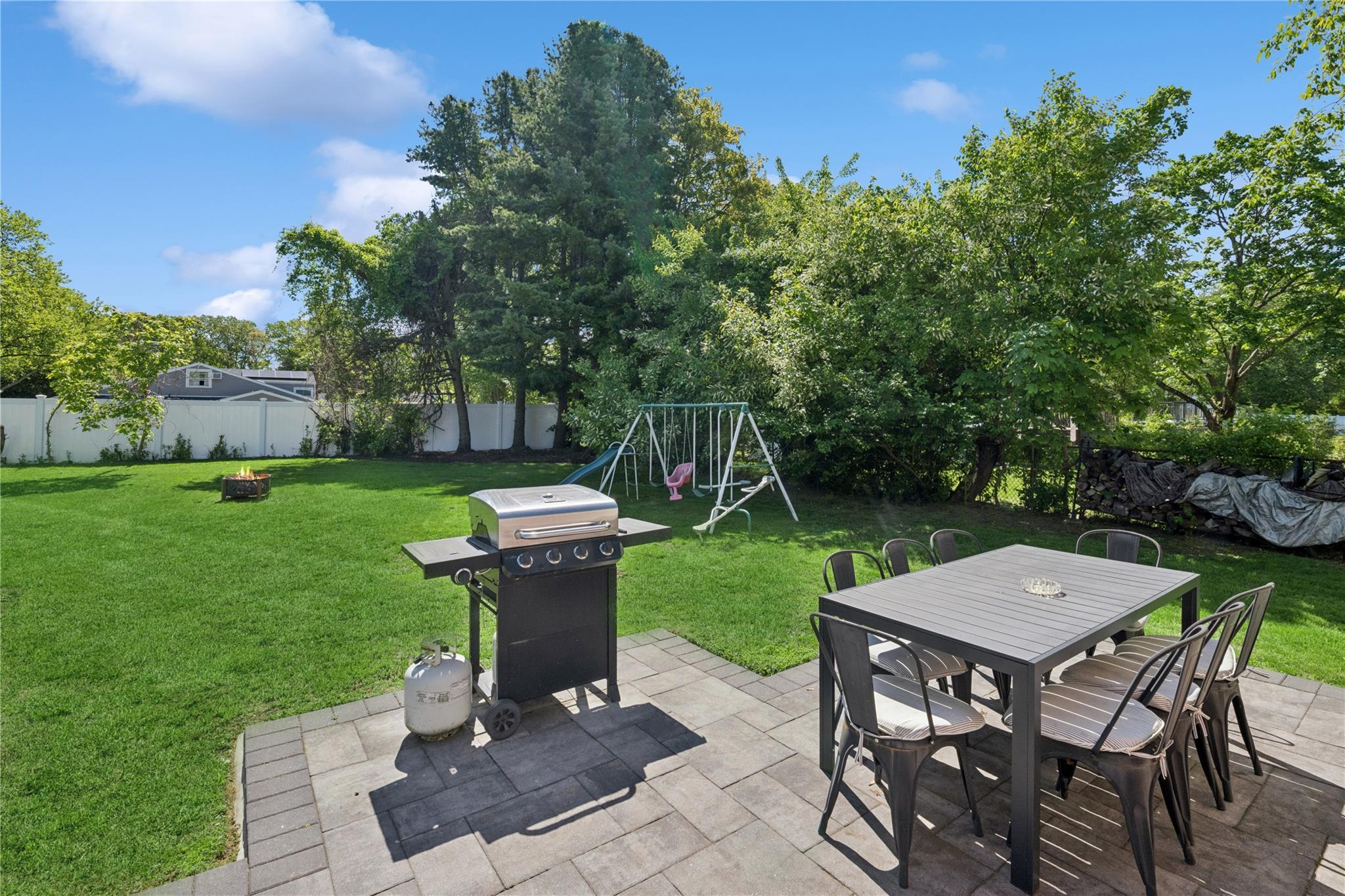 Single Family Manor  Suffolk County, NY 11706, MLS-861297-24