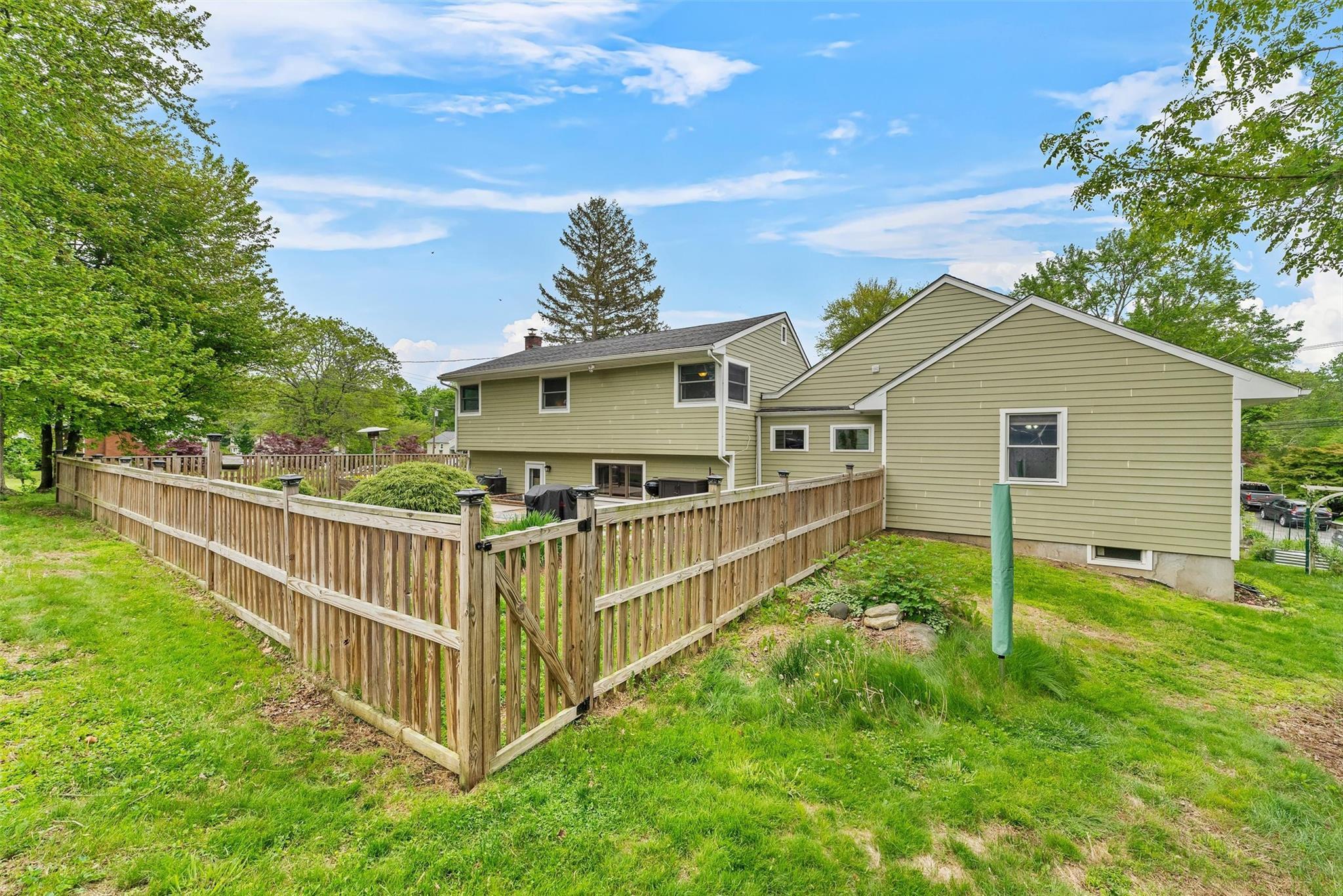 Single Family Fox Meadow  Westchester County, NY 10598, MLS-861298-43