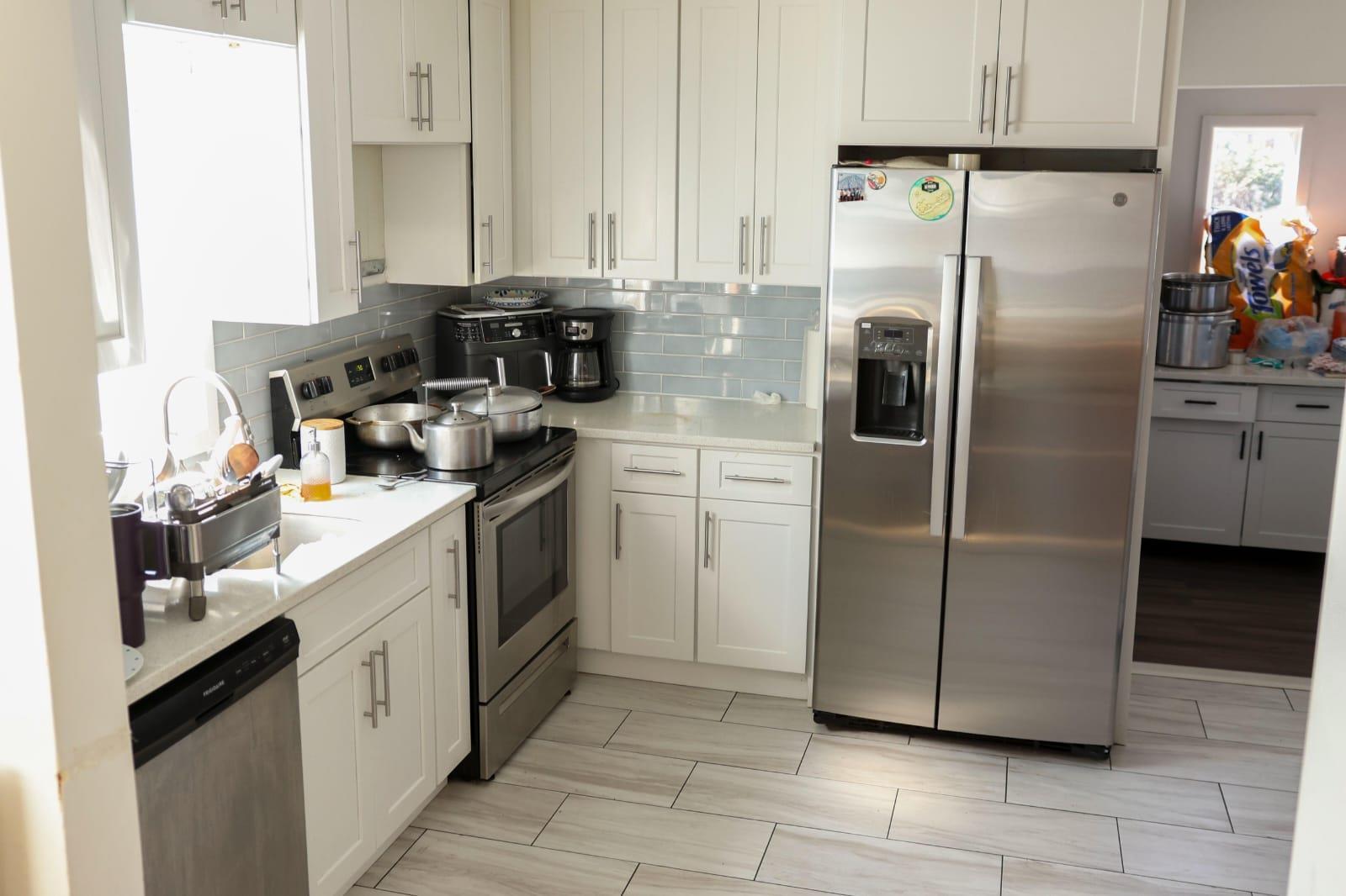 Single Family Avenue B  Suffolk County, NY 11779, MLS-861303-2
