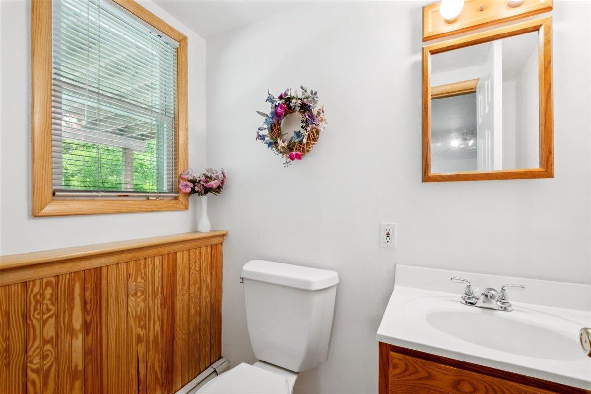 Single Family Abraham Gunn Memorial  Westchester County, NY 10567, MLS-861321-29