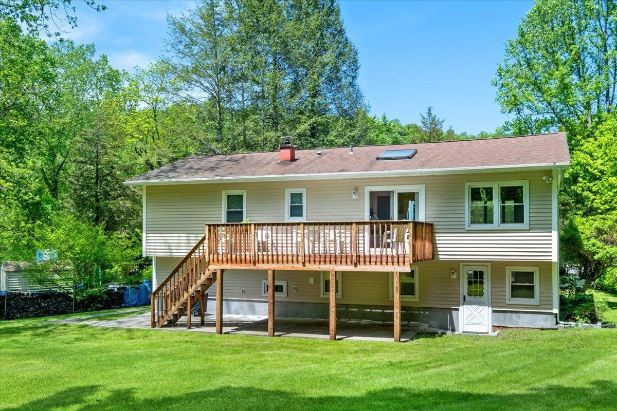 Single Family Abraham Gunn Memorial  Westchester County, NY 10567, MLS-861321-39